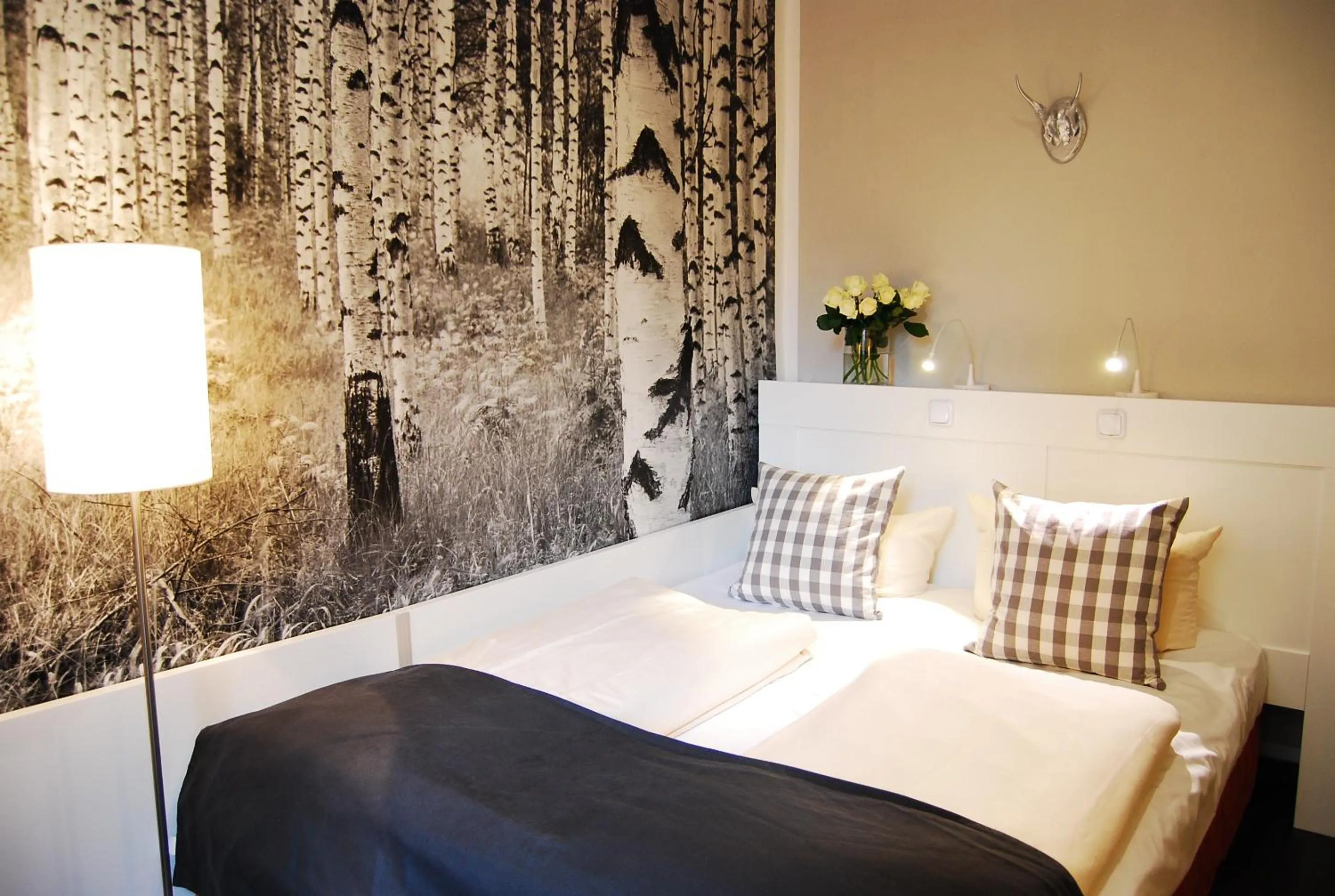 Bed in Hotel Alt Deutz City-Messe-Arena KONTAKTLOSER SELF CHECK-IN