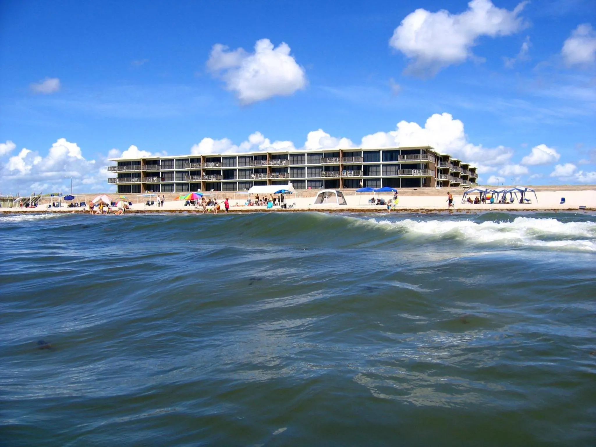 Island House BeachFront Condo Hotel
