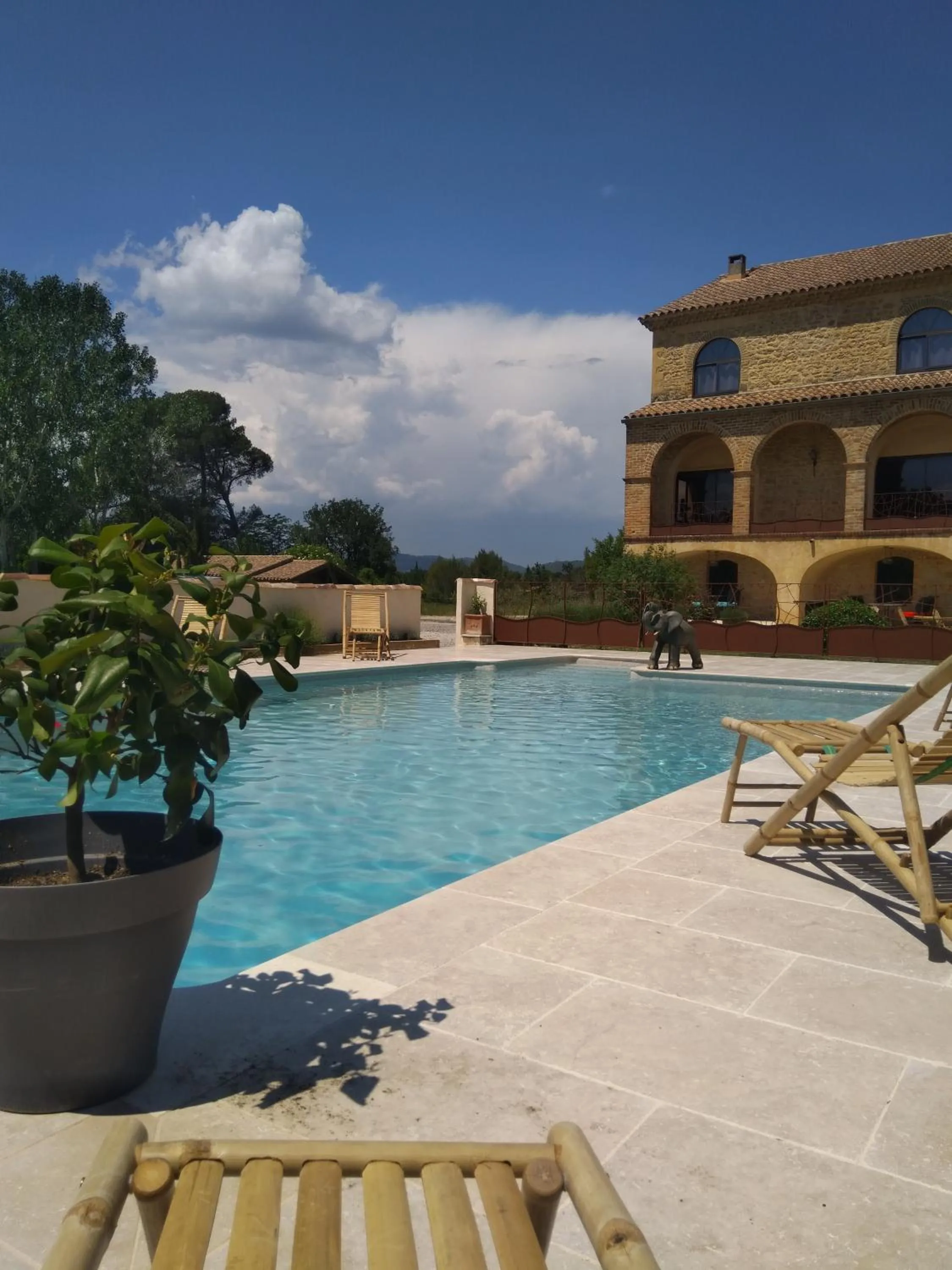 Spring in Mas d'Asvin & Spa