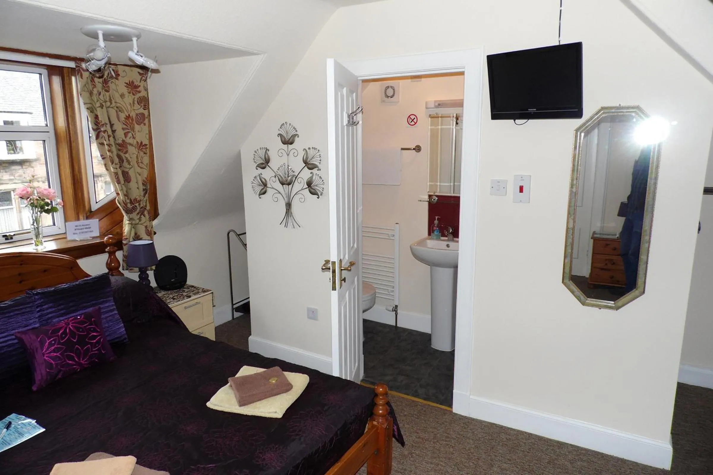 Bedroom in Torridon Guest House