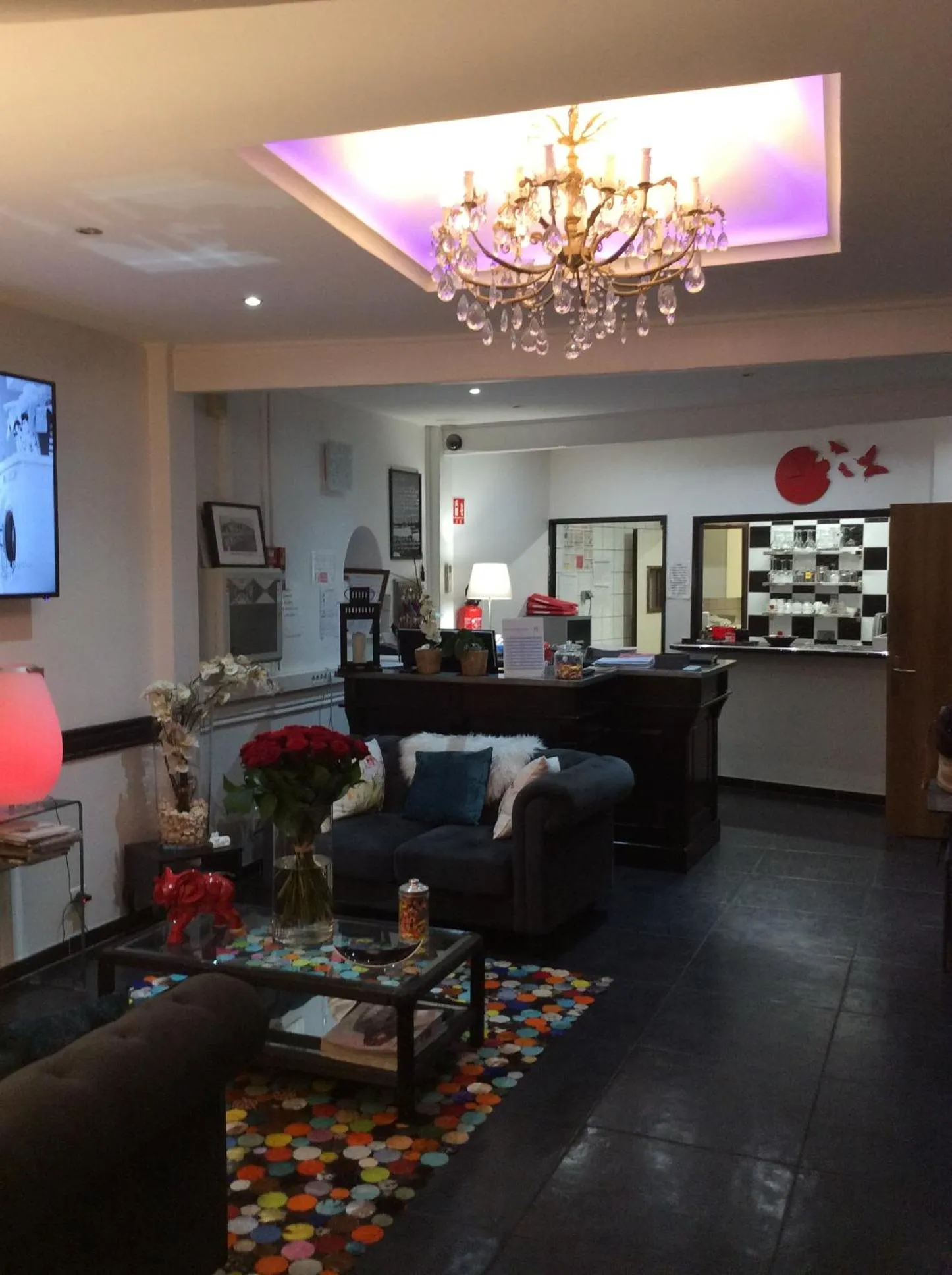 Seating area in Hôtel Le Mistral