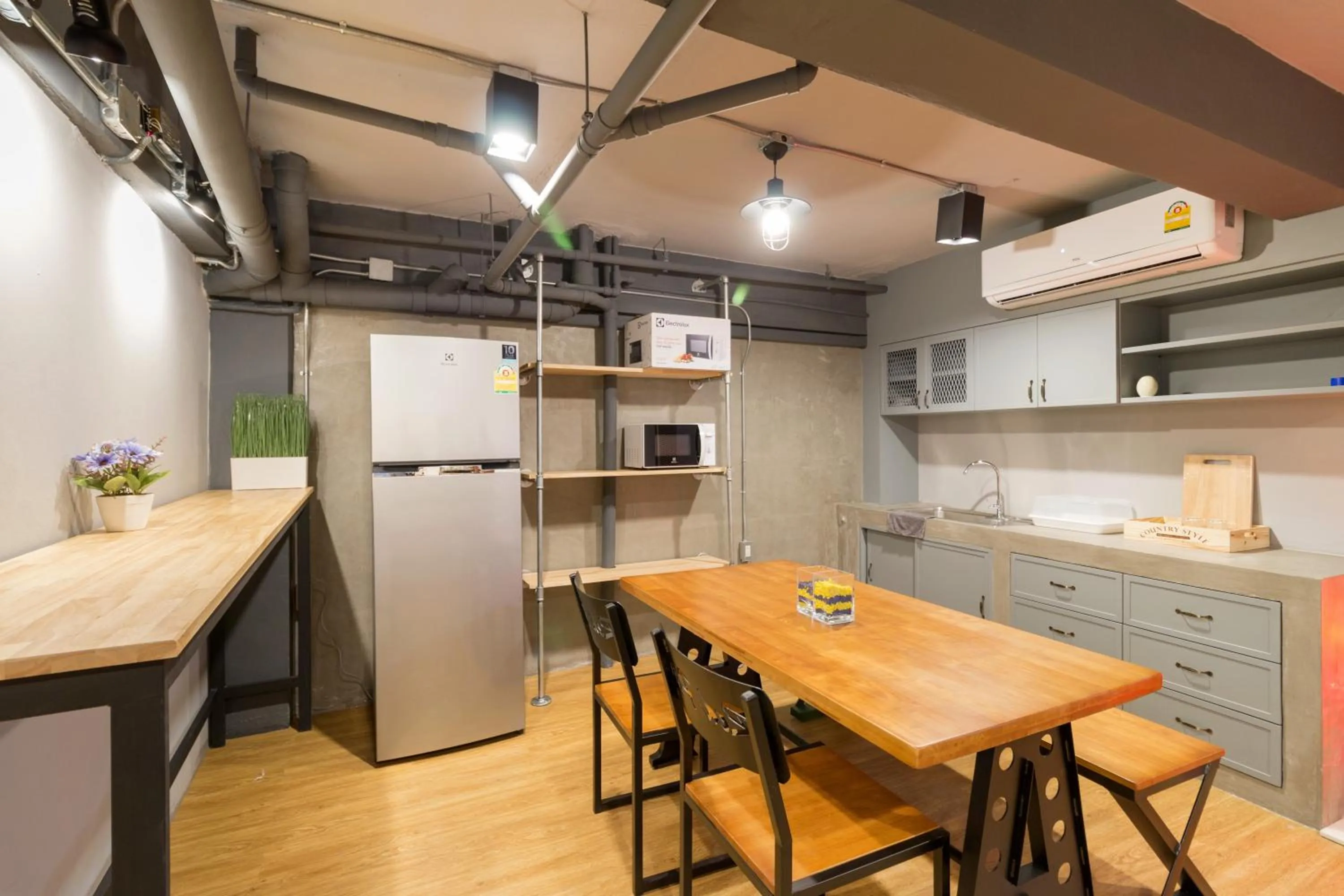 Dining area in Red Pin Inn 好运旅馆