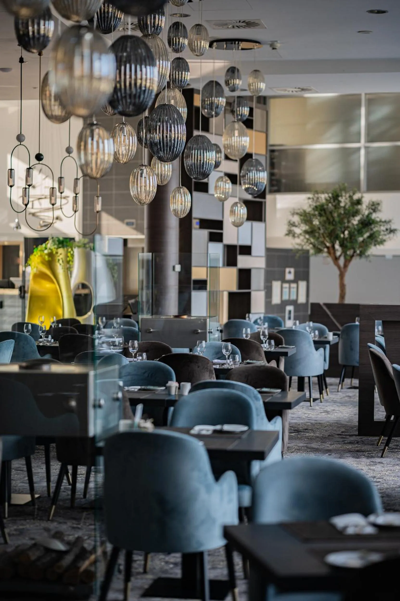 Restaurant/places to eat in Hotel Azur Premium