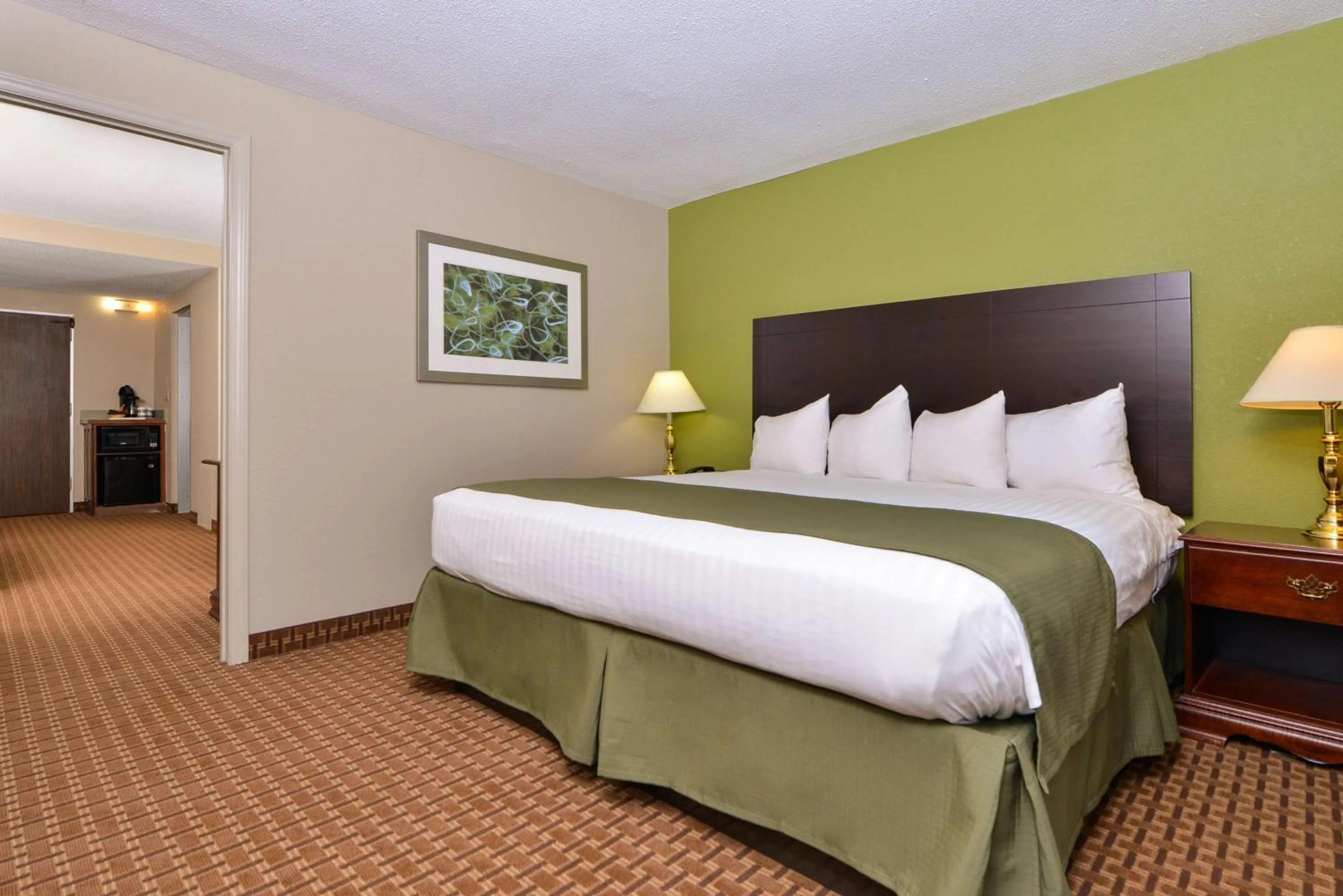 Photo of the whole room in SureStay Plus Hotel by Best Western Raleigh North Downtown