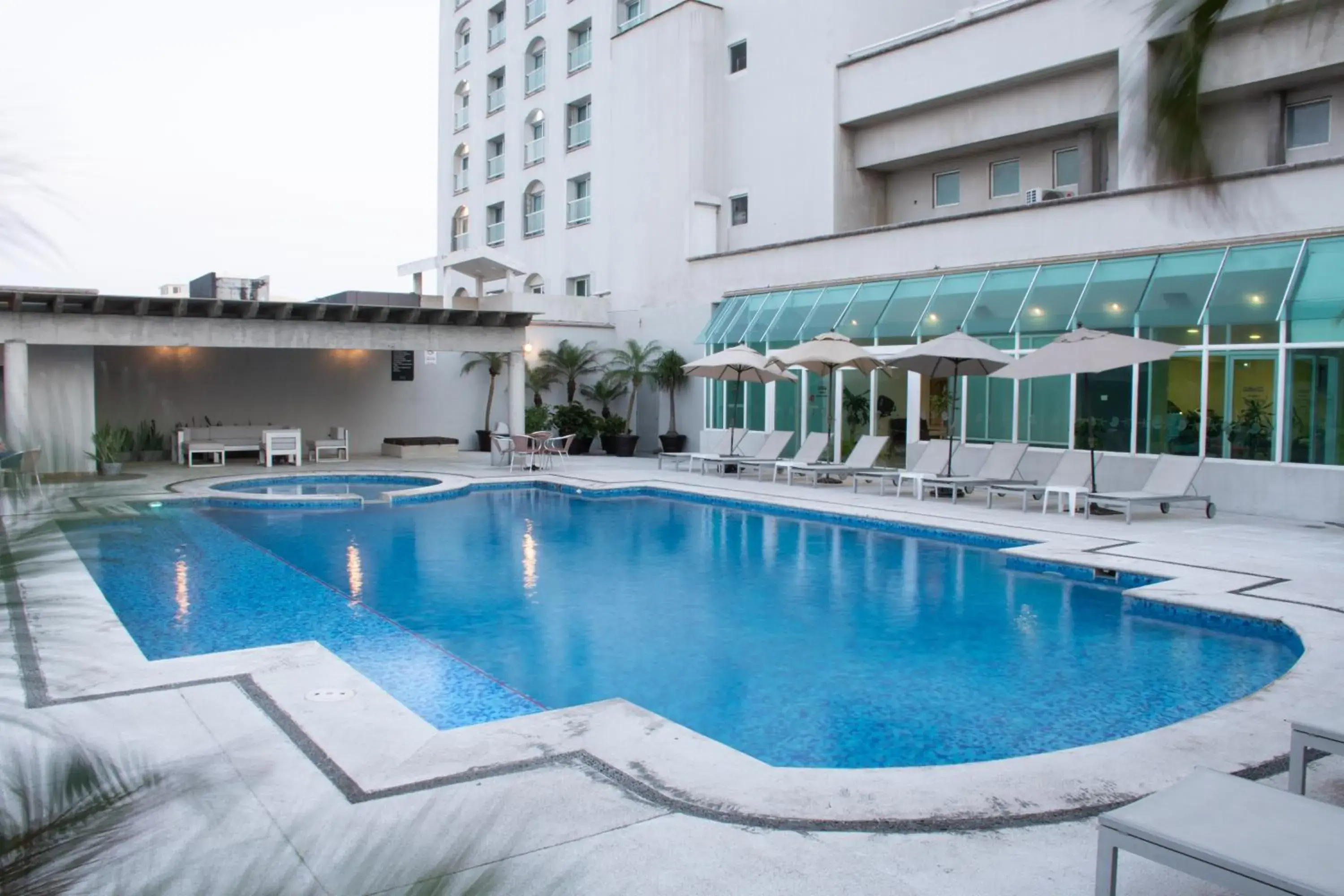 Property building in Rivoli Select Hotel Property building in Rivoli Select Hotel