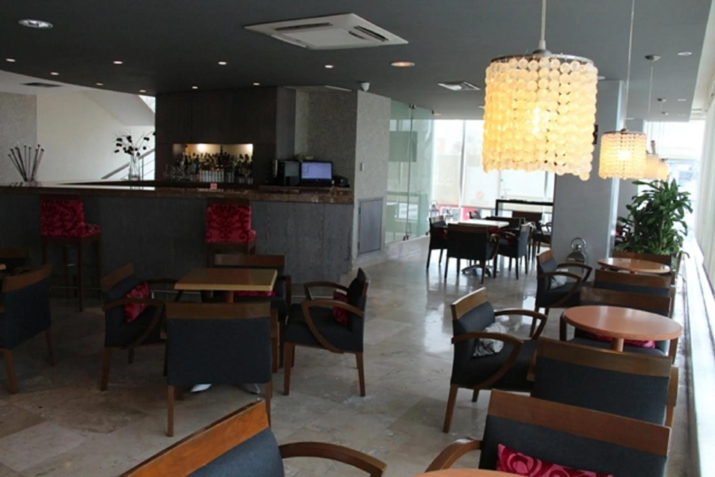 Lounge or bar in Rivoli Select Hotel