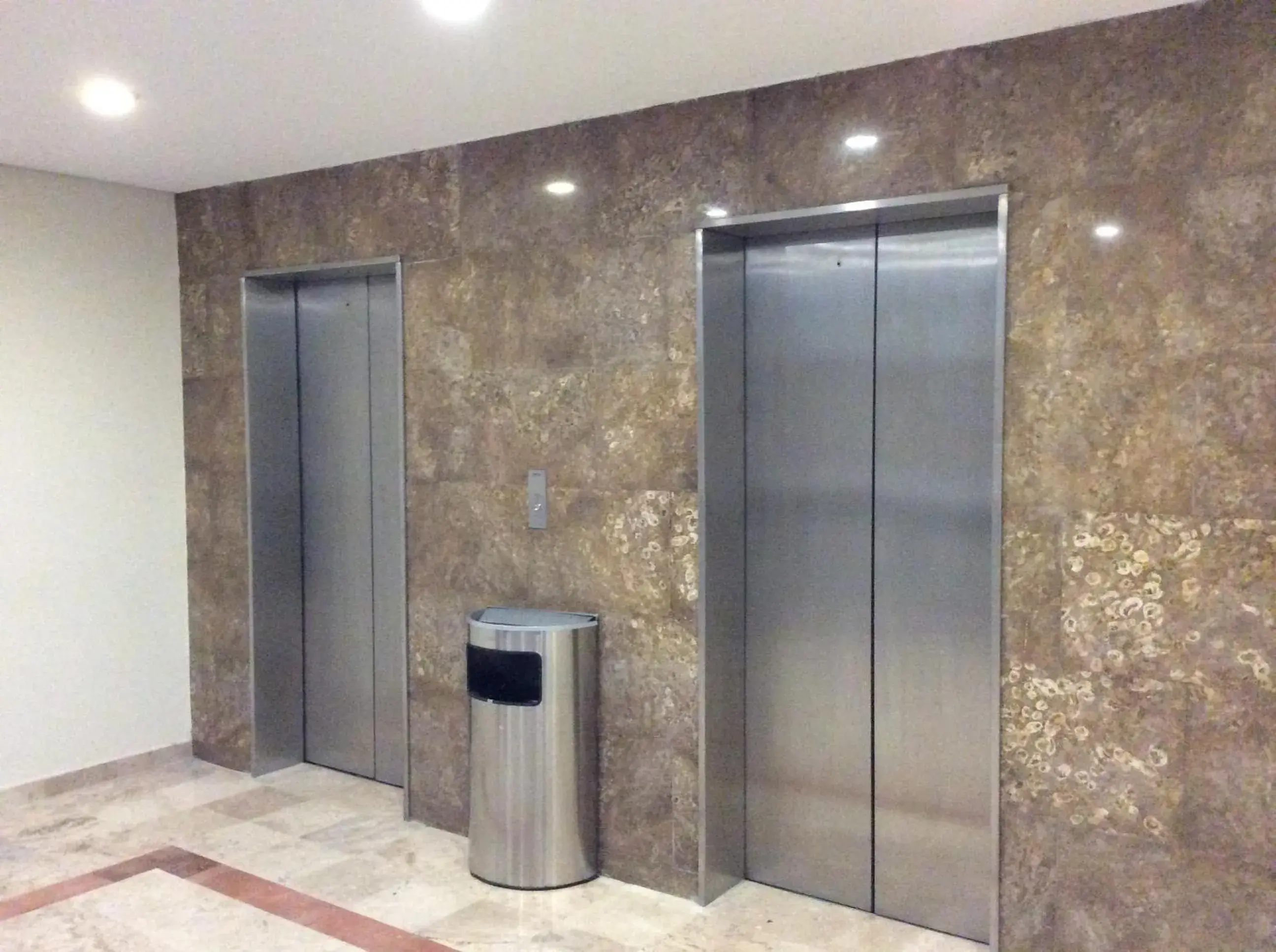 Swimming pool in Rivoli Select Hotel Swimming pool in Rivoli Select Hotel