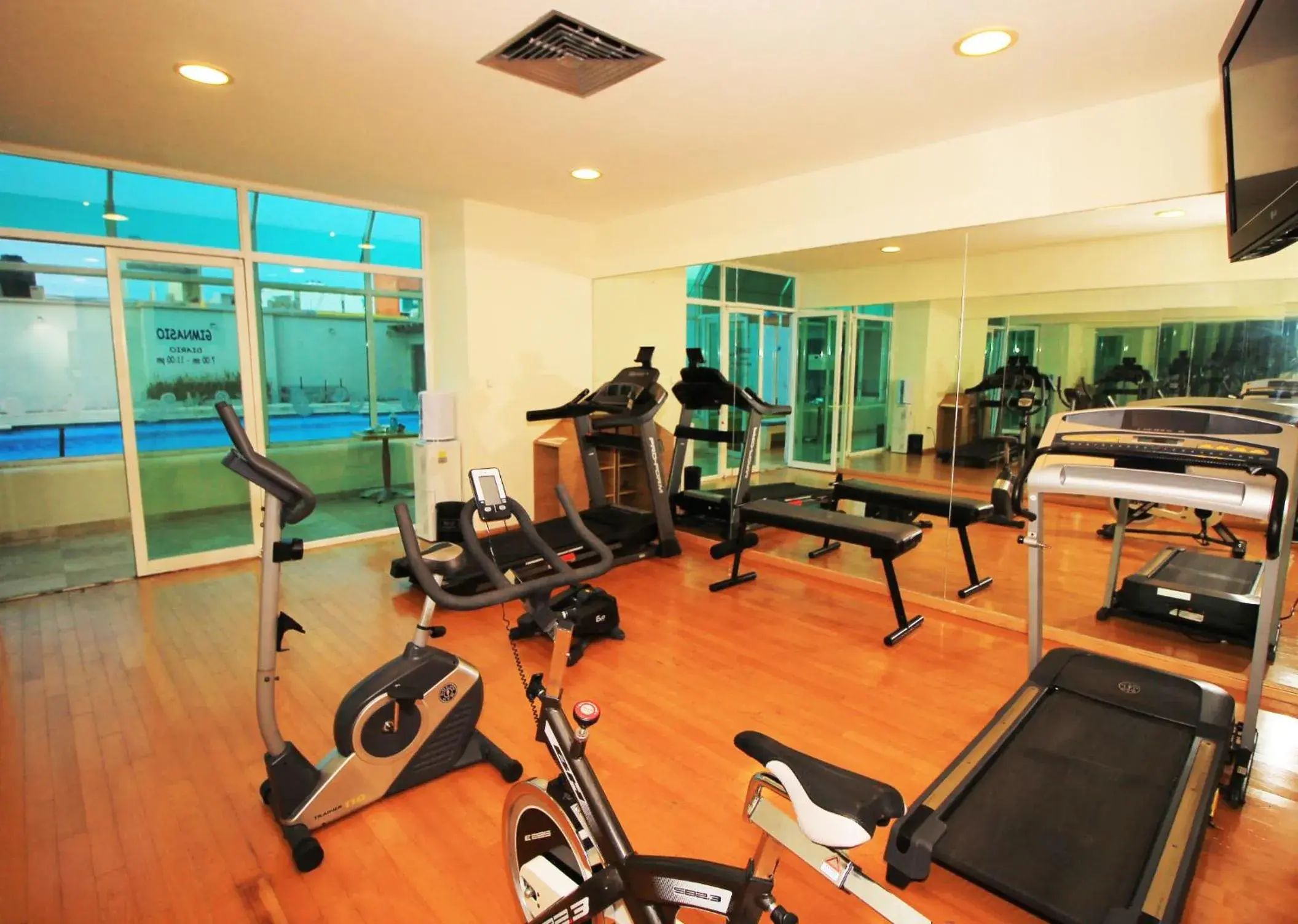 Fitness centre/facilities in Rivoli Select Hotel Fitness centre/facilities in Rivoli Select Hotel