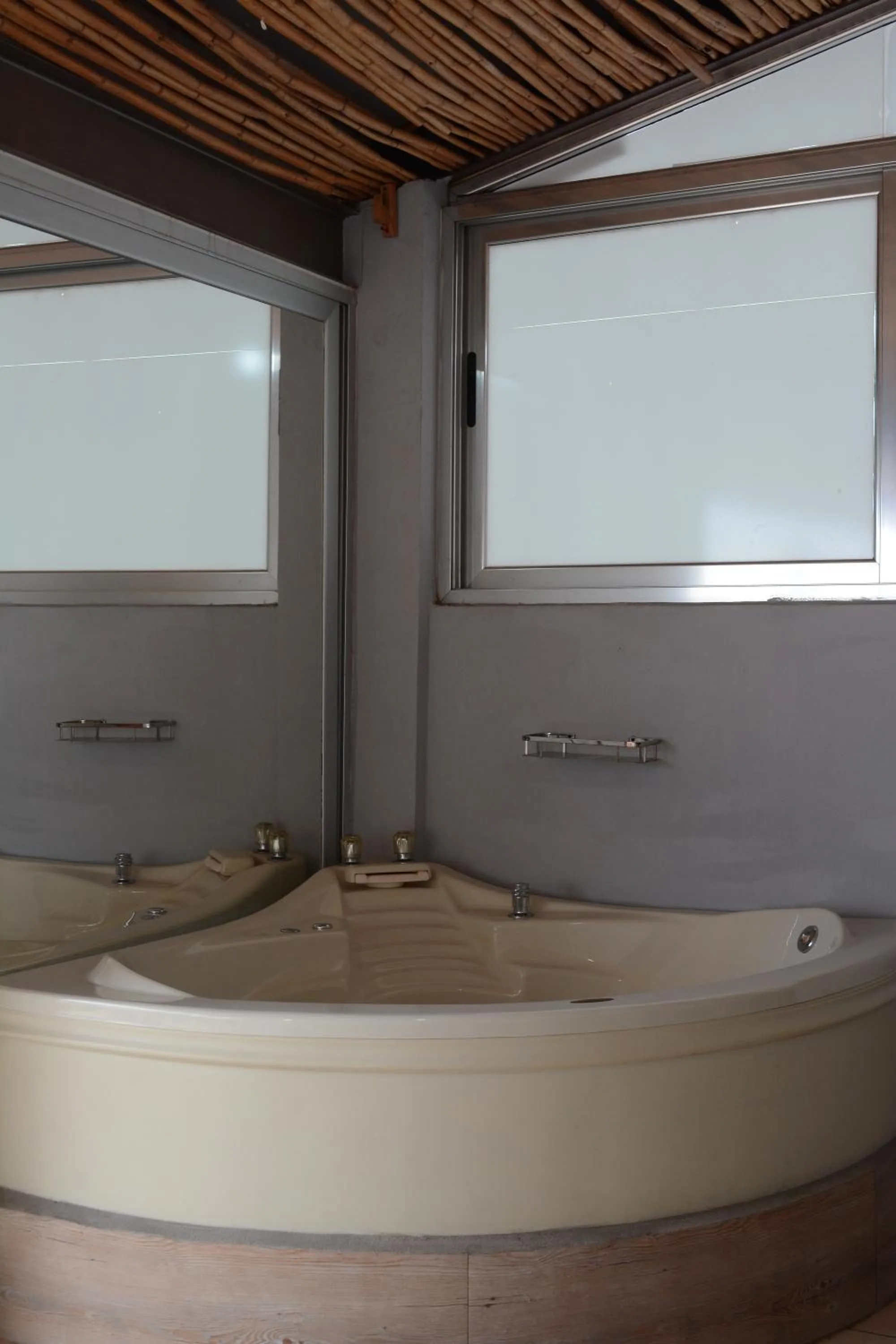 Hot Tub in Suites La Gloria Alojamiento independiente