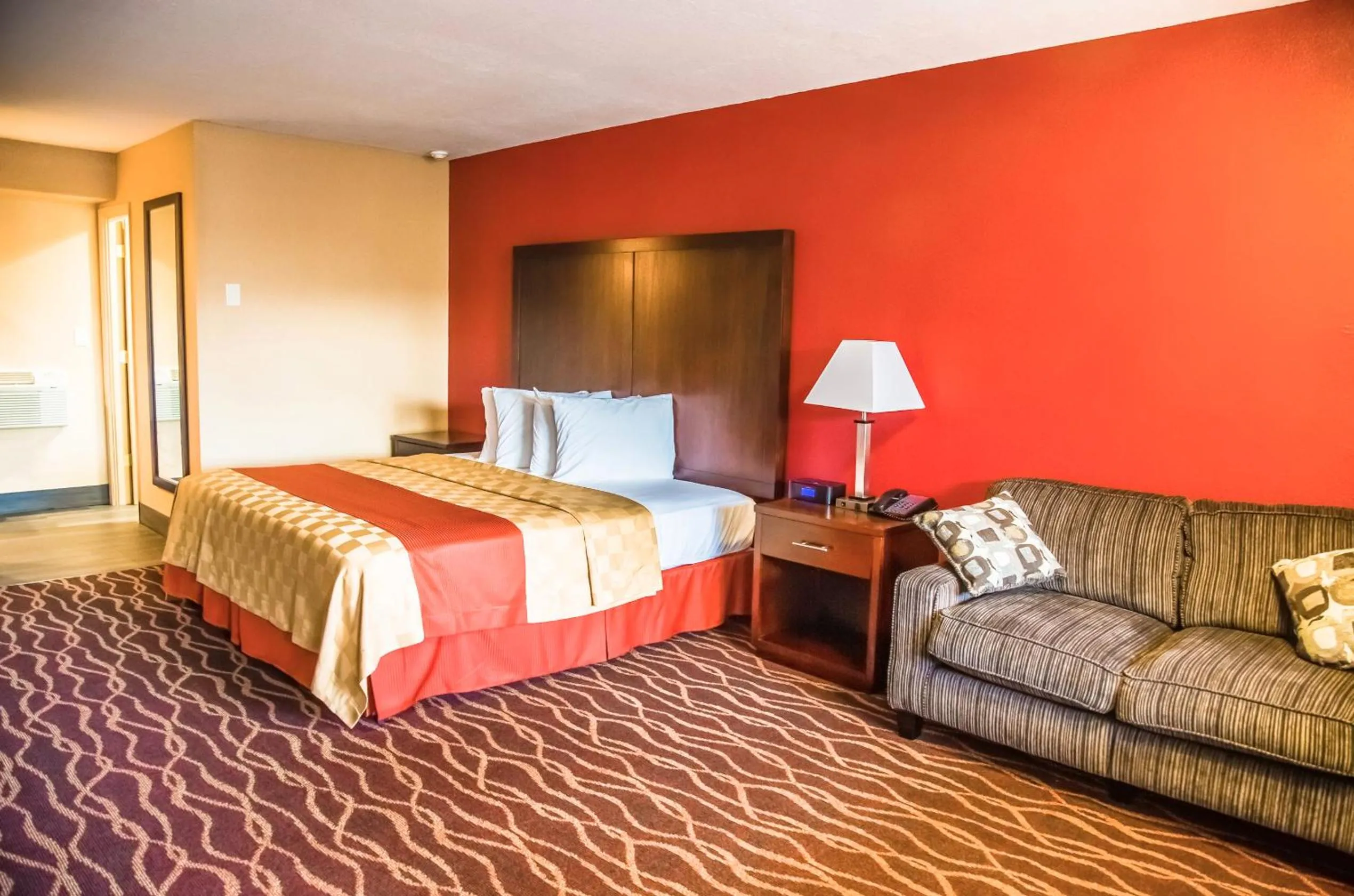 Bed in Days Inn by Wyndham Roseburg