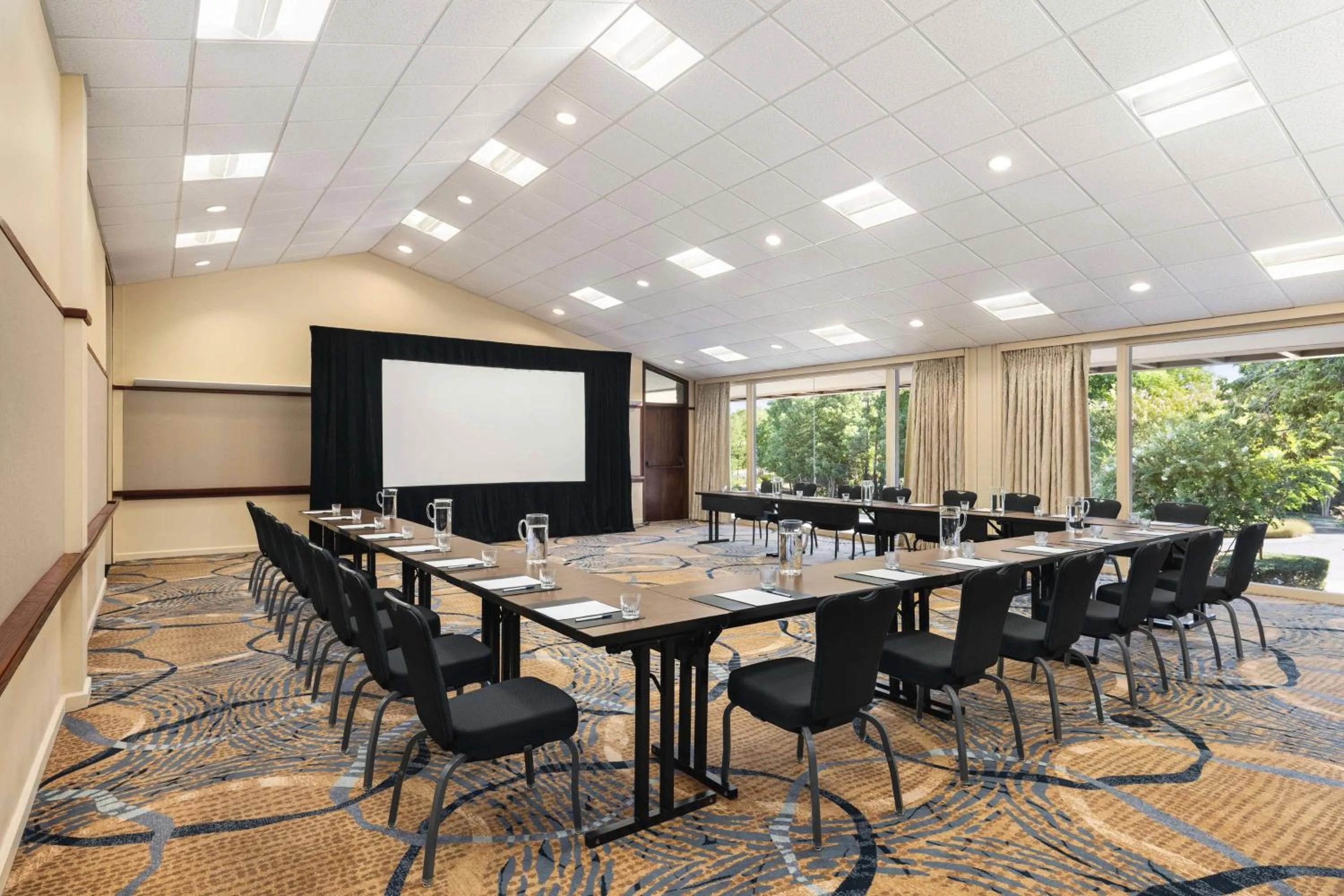 Meeting/conference room in The Woodlands Resort, Curio Collection by Hilton