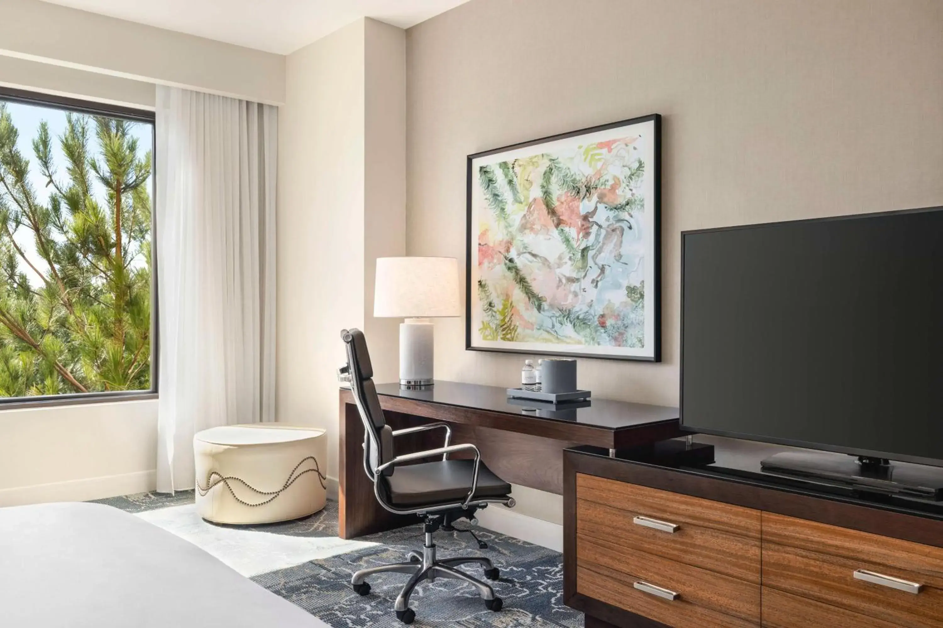 Bedroom in The Woodlands Resort, Curio Collection by Hilton Bedroom in The Woodlands Resort, Curio Collection by Hilton