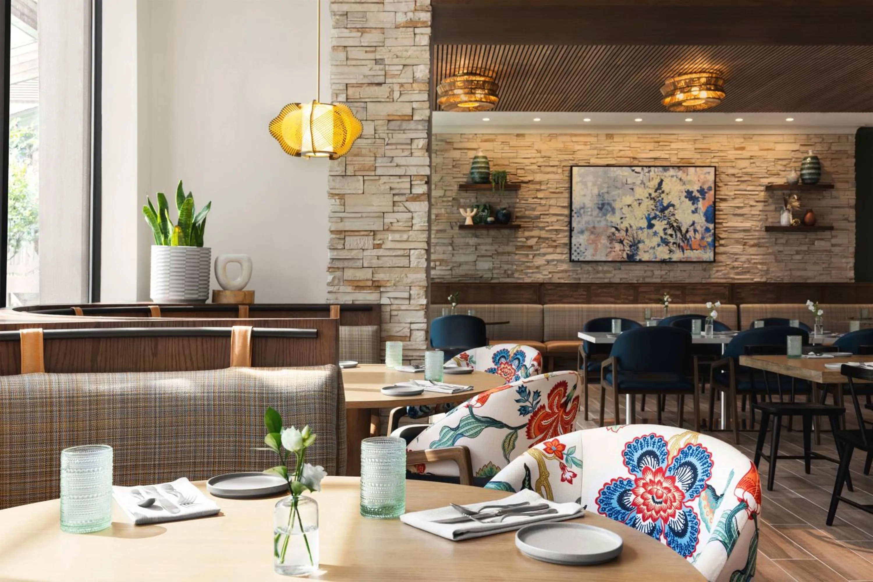 Restaurant/places to eat in The Woodlands Resort, Curio Collection by Hilton