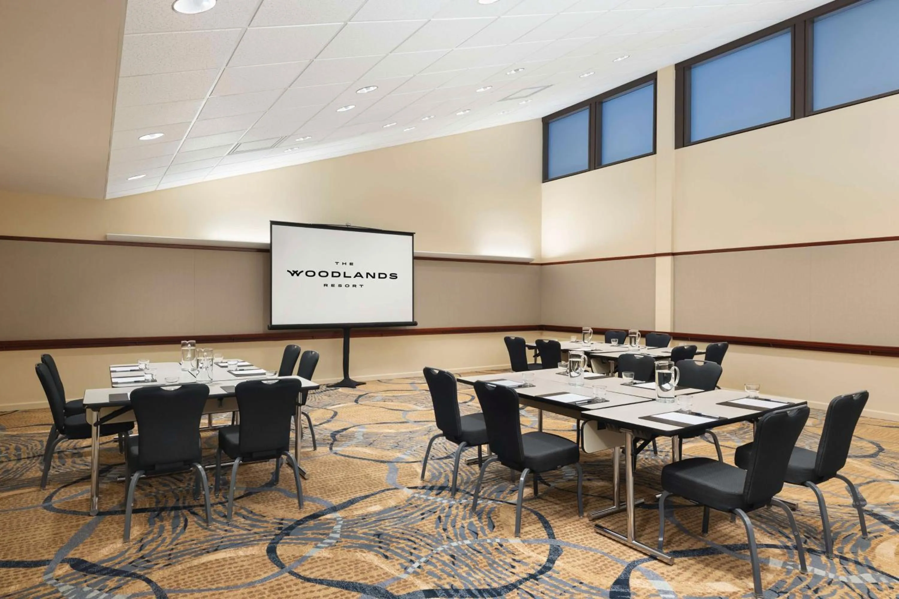 Meeting/conference room in The Woodlands Resort, Curio Collection by Hilton