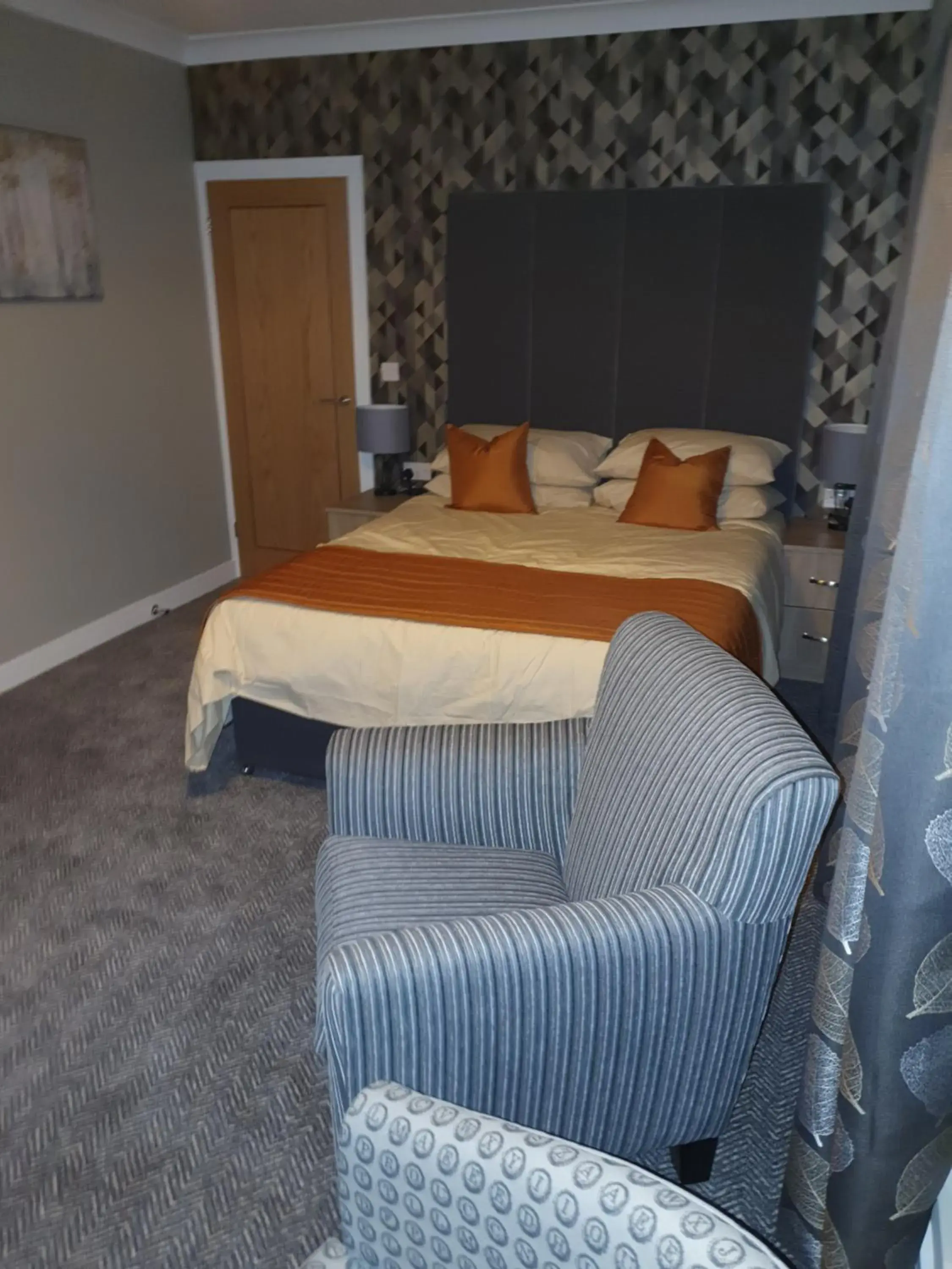 Double Room with Mountain View - single occupancy in The Marquis Inn Double Room with Mountain View - single occupancy in The Marquis Inn