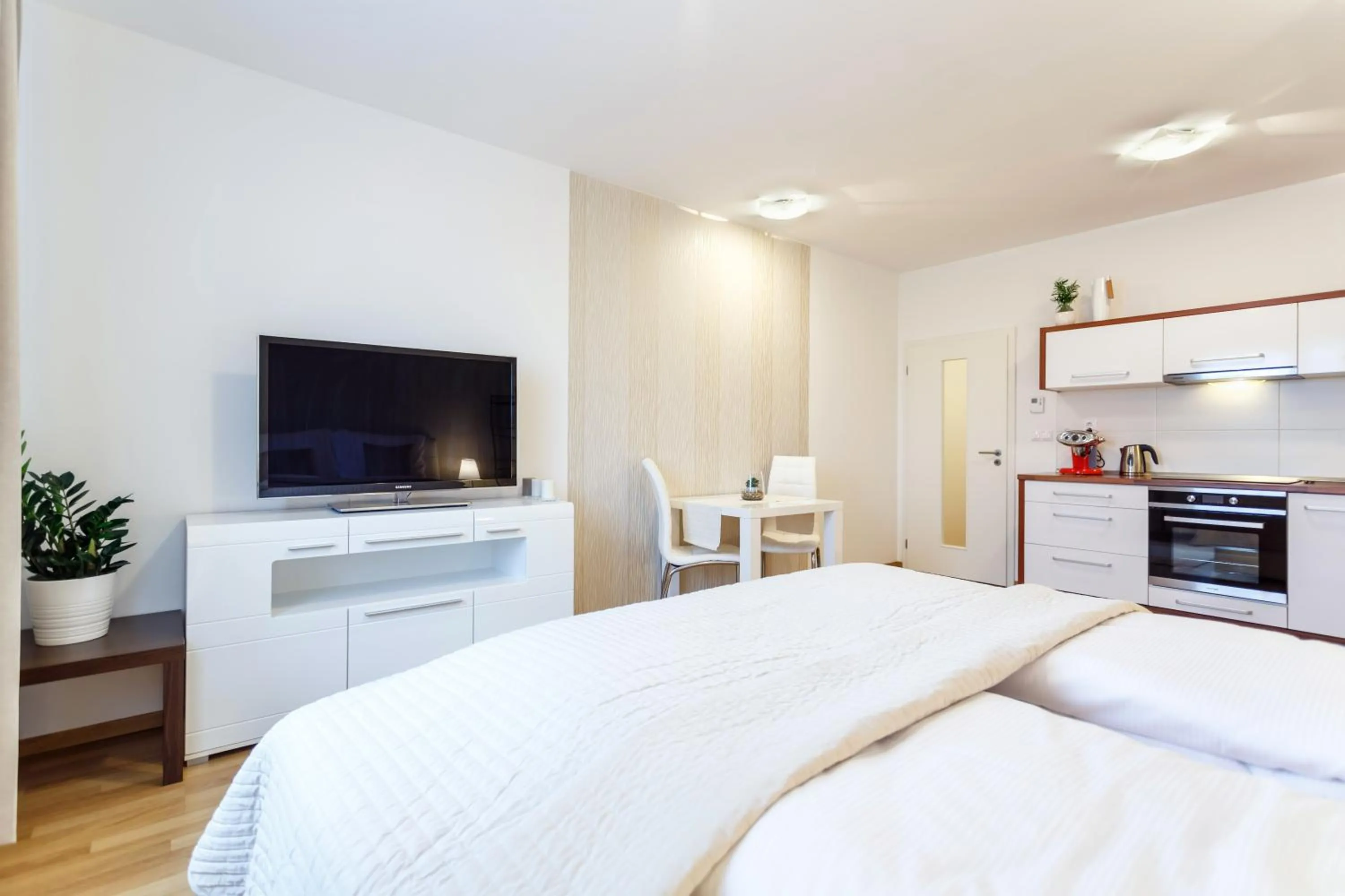 Bed in Golden Apartments Rezidence Nová Karolina