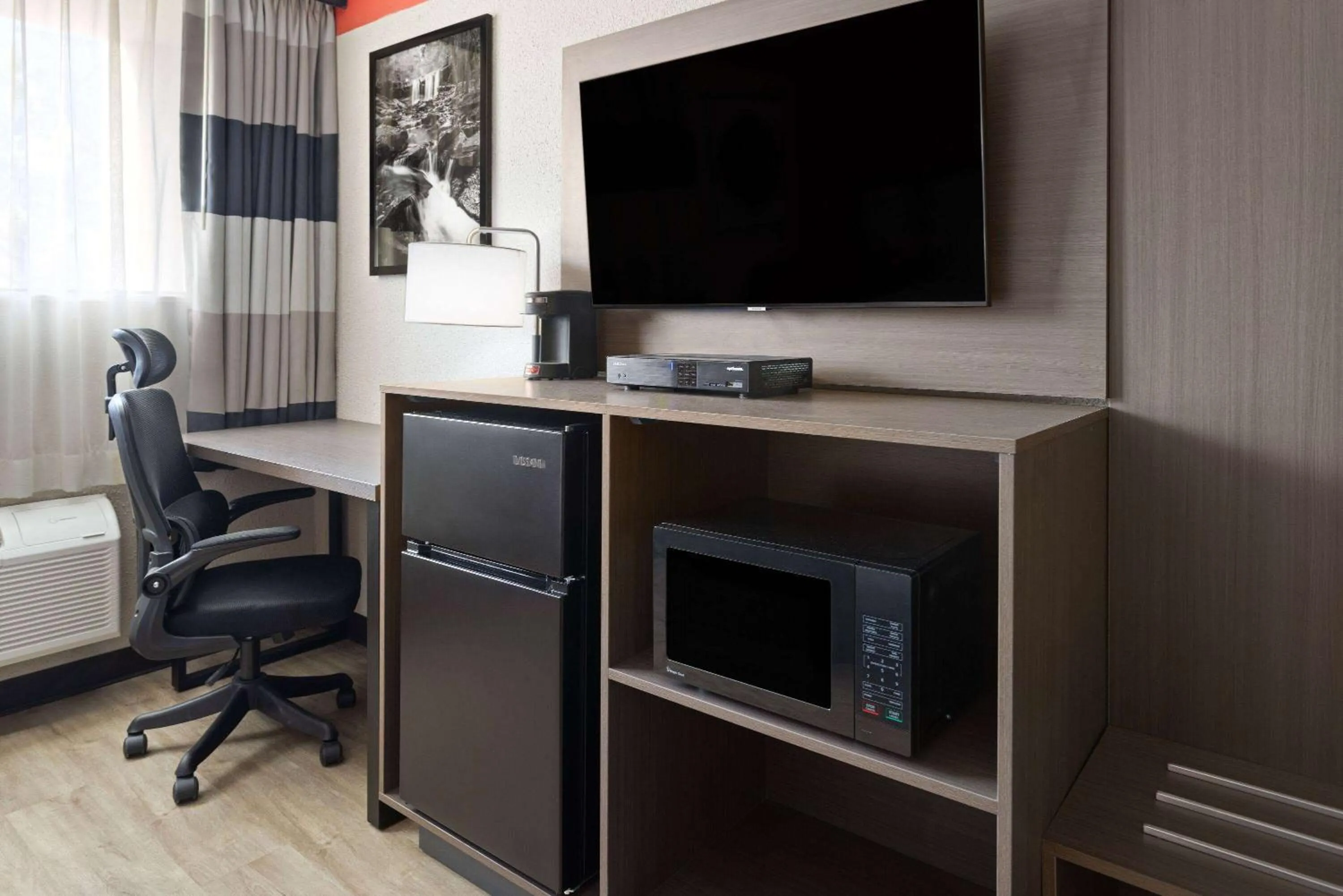 Photo of the whole room in Ramada by Wyndham Parsippany