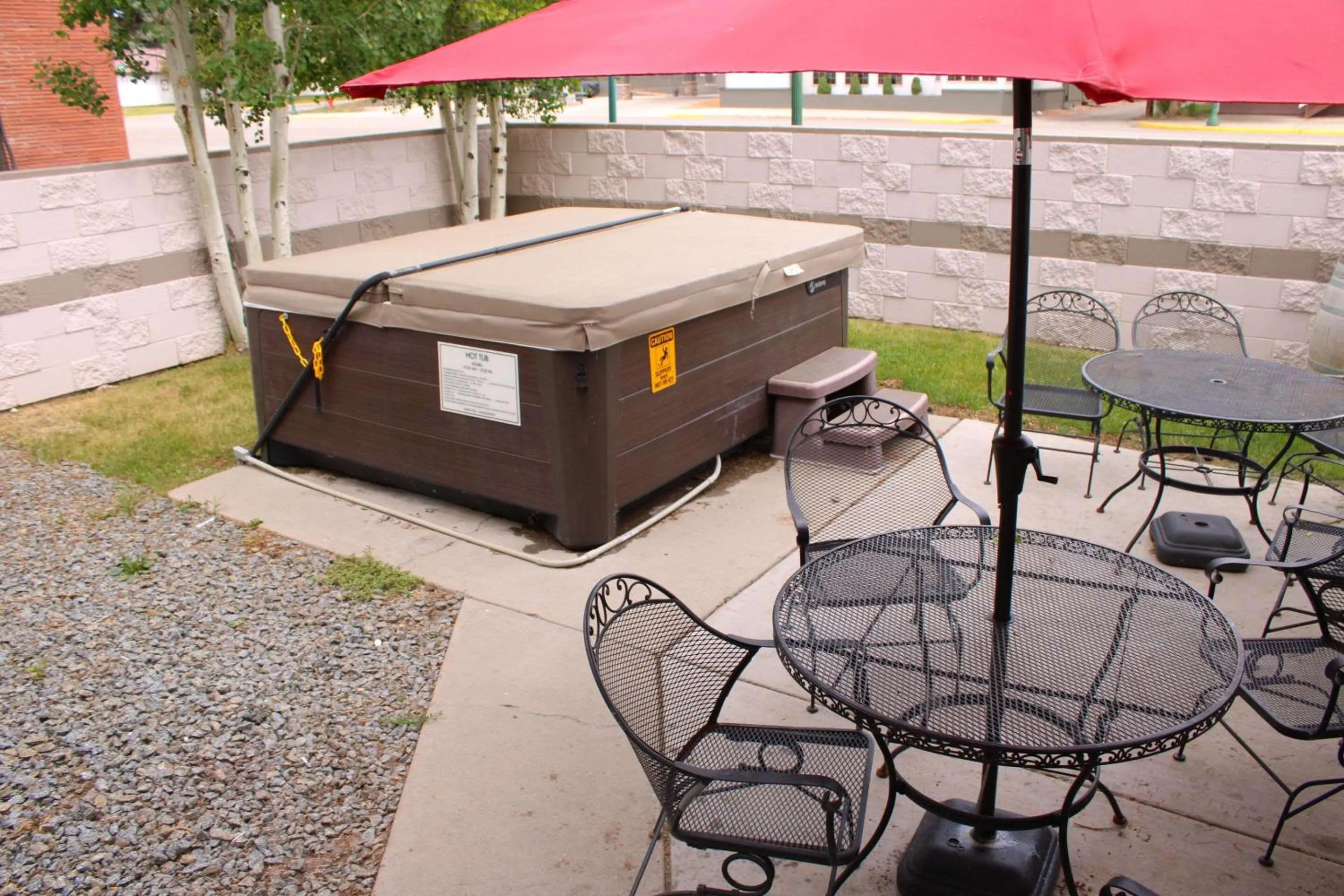 Swimming pool in Econo Lodge Gunnison