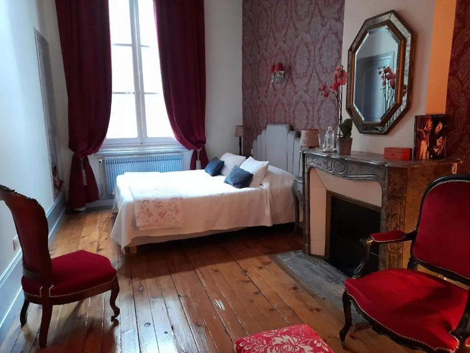 Bed in Le Jardin des Anges