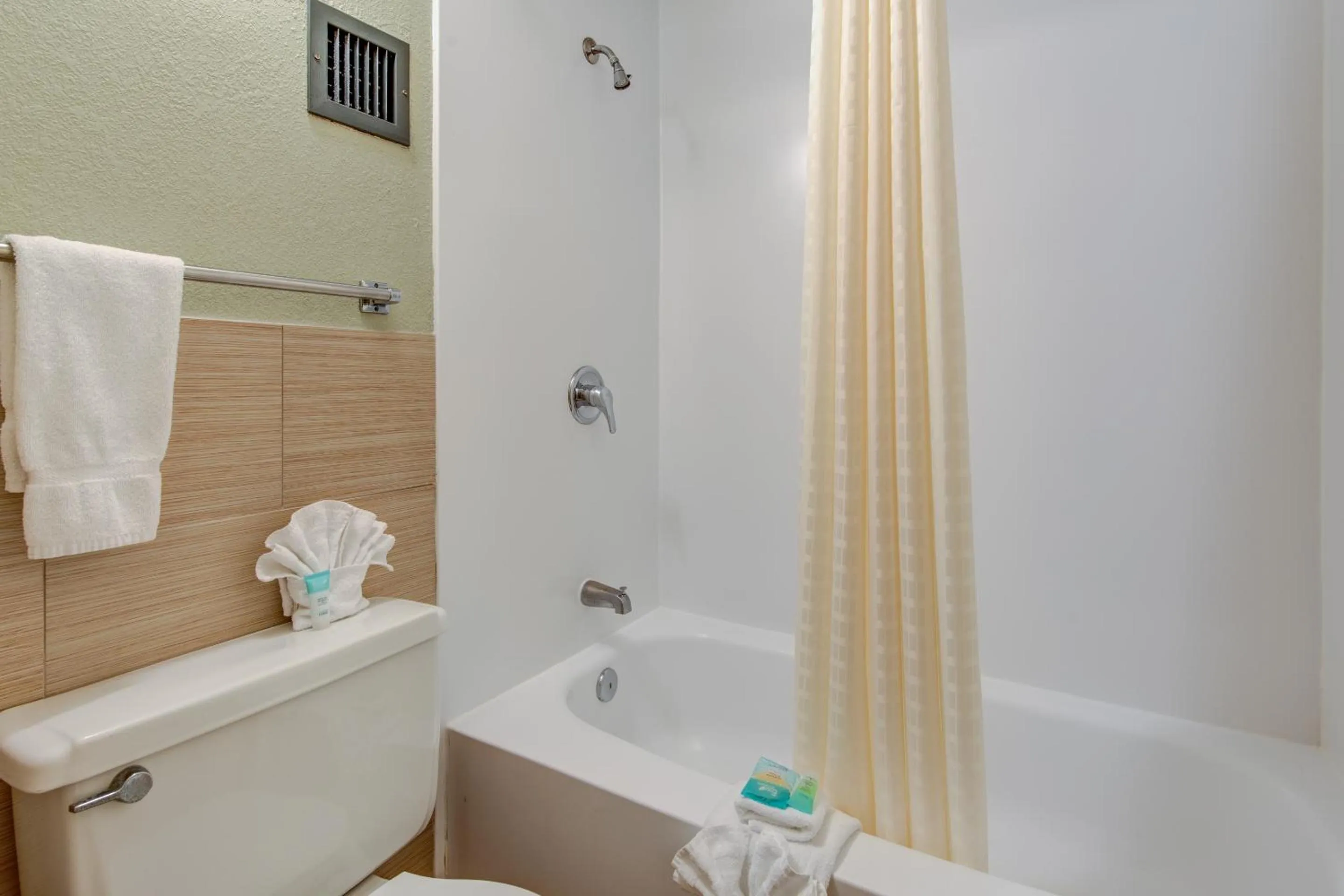 Bathroom in Glenstone Lodge