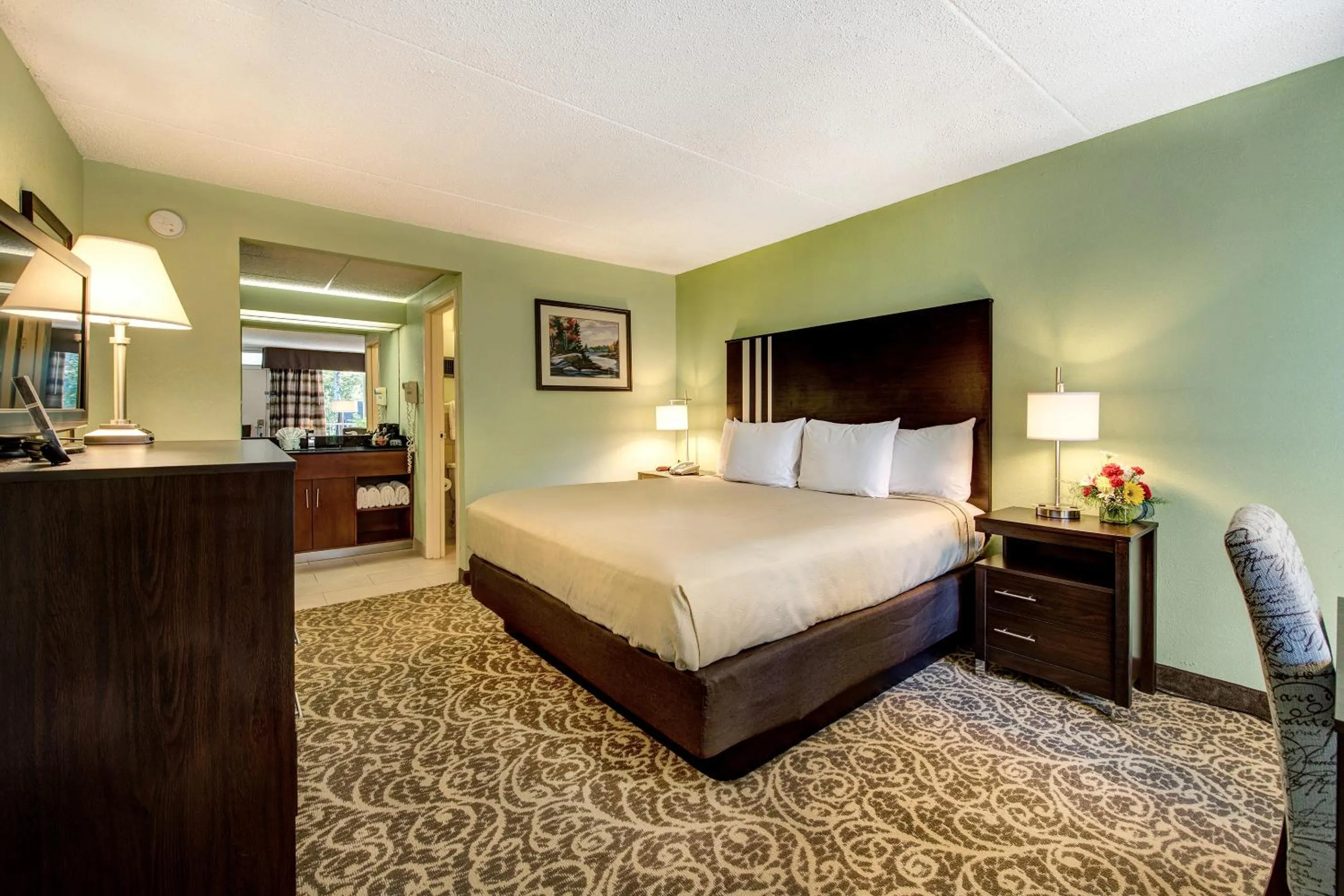 Bedroom, Bed in Glenstone Lodge