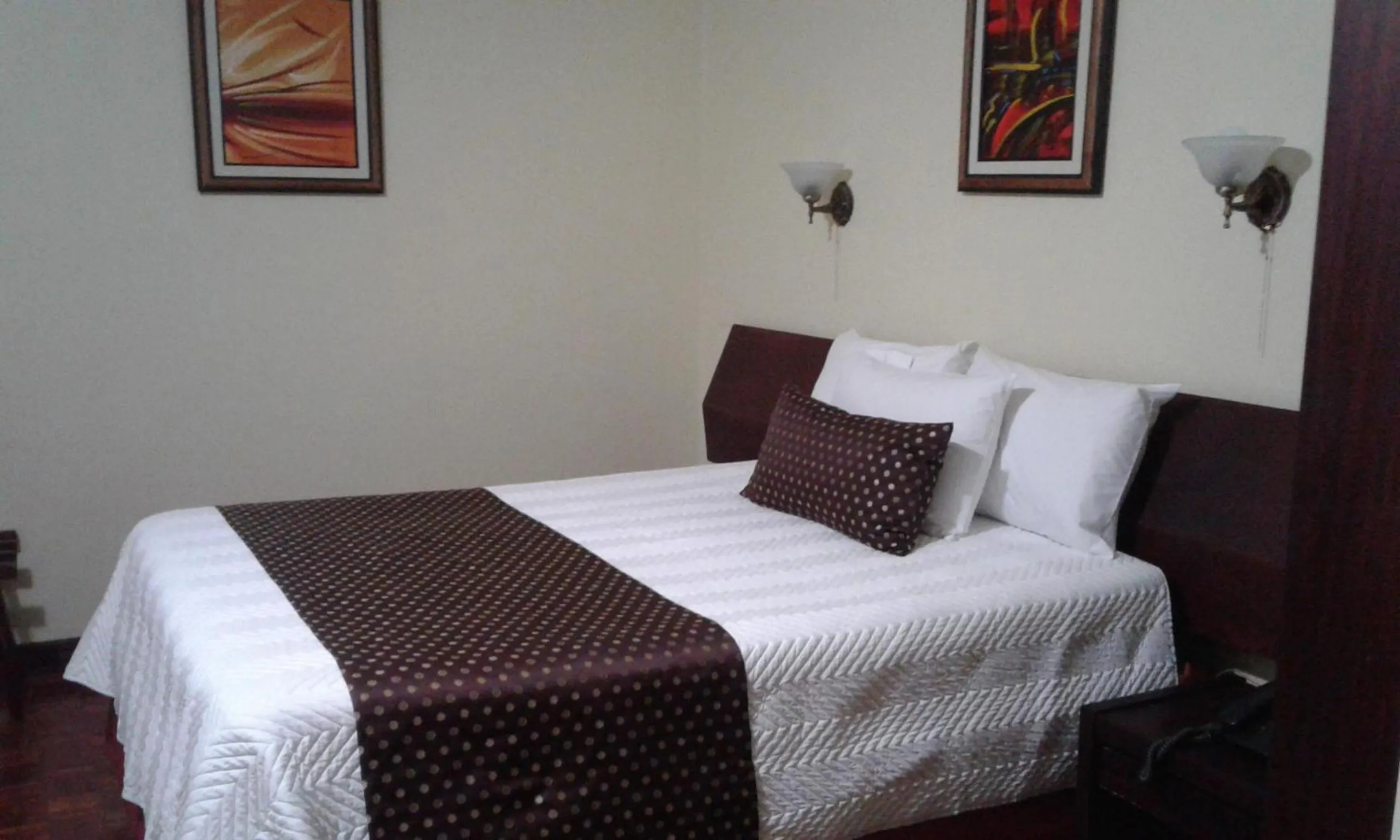 Bed in Hotel Villa Tournon