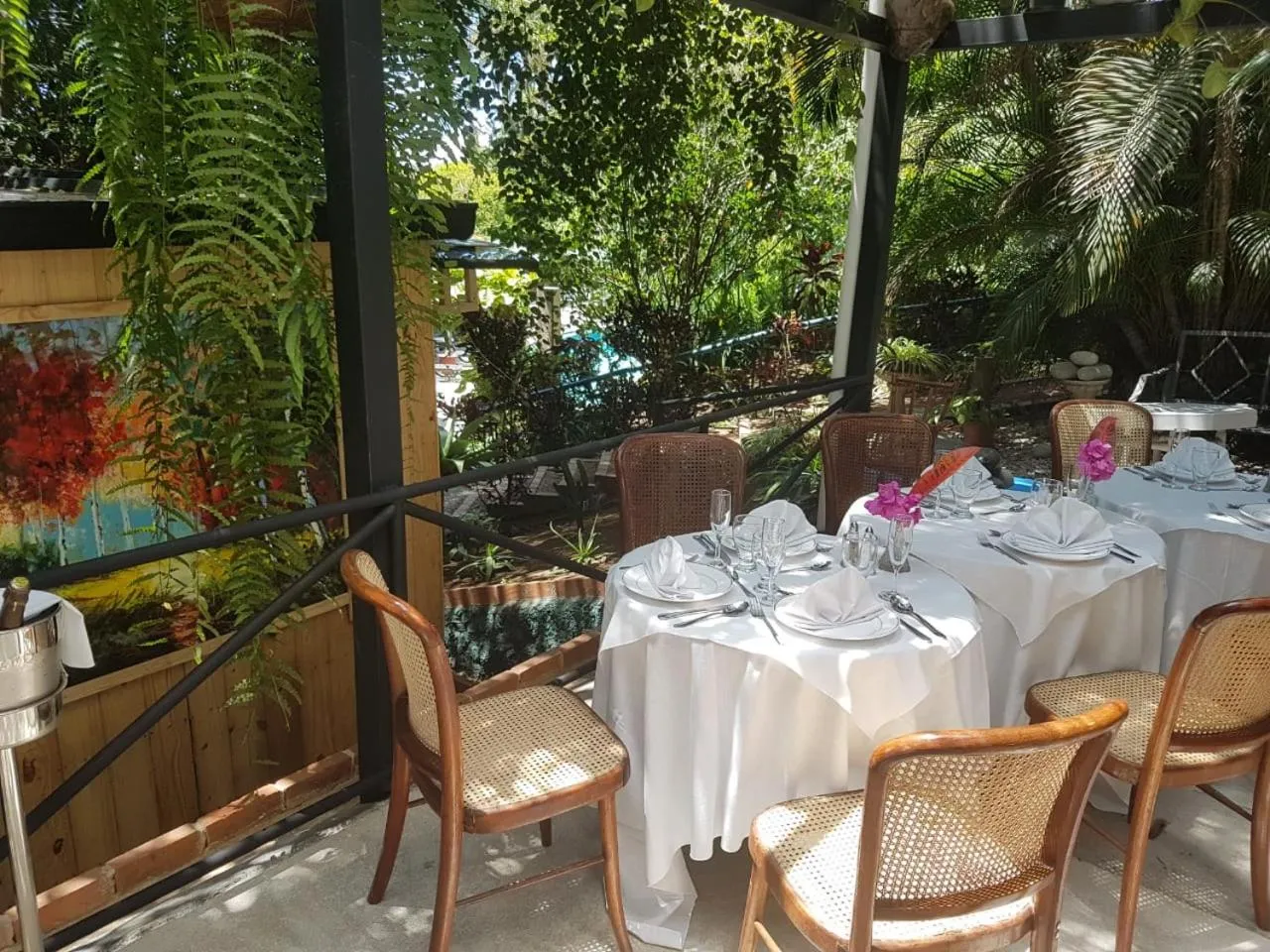 Swimming pool in Hotel Villa Tournon