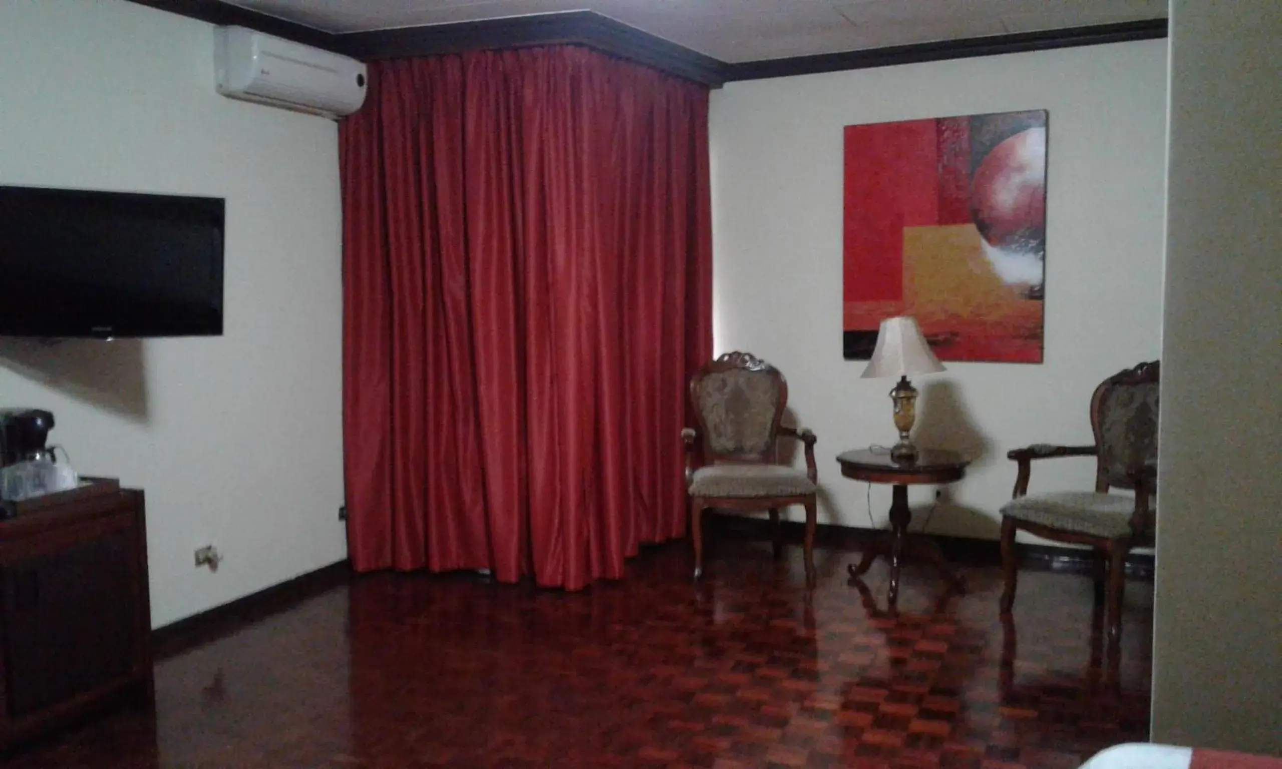 Superior King Room in Hotel Villa Tournon Superior King Room in Hotel Villa Tournon