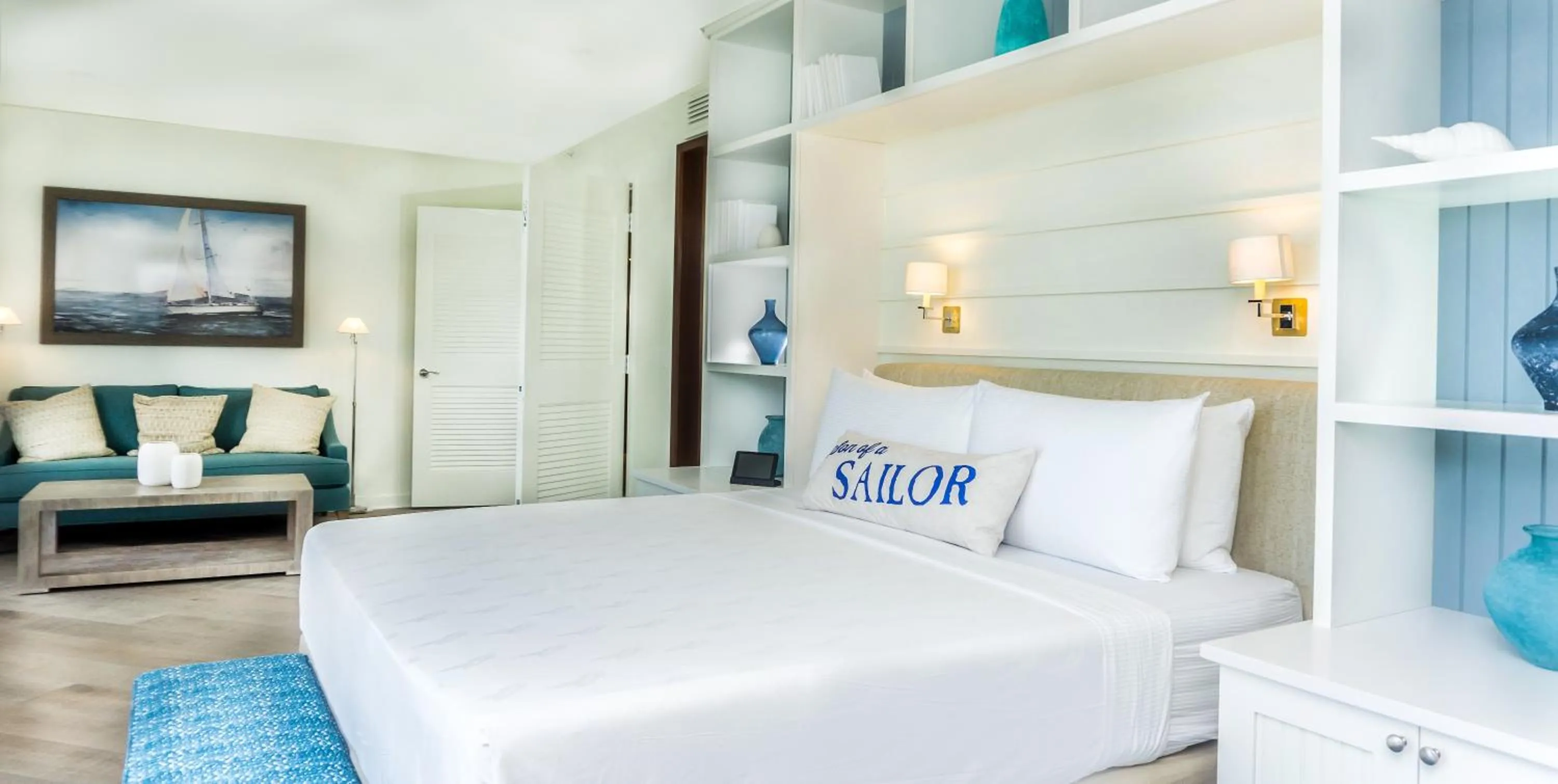 Bed in Margaritaville Resort Orlando