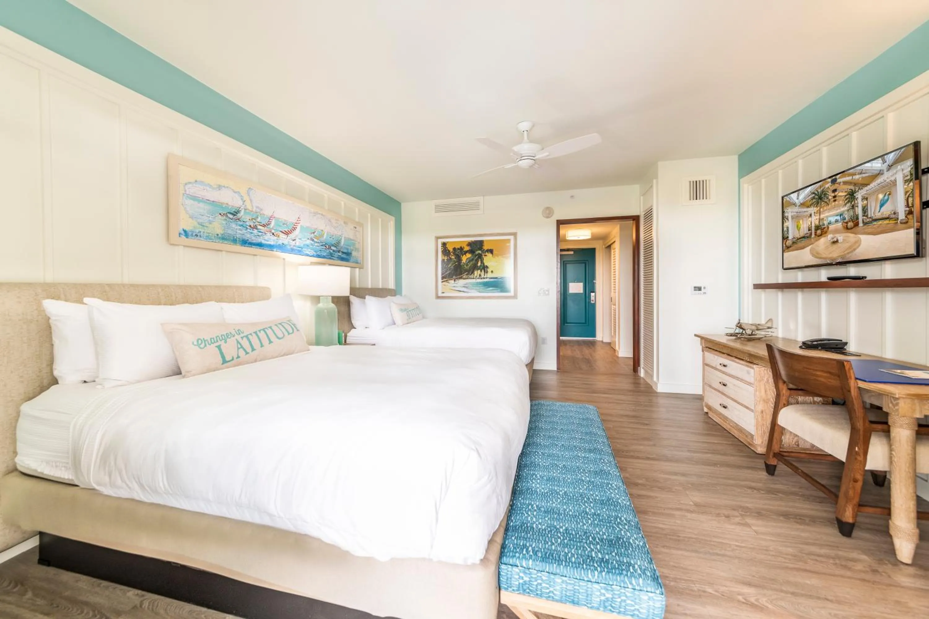 Bed in Margaritaville Resort Orlando