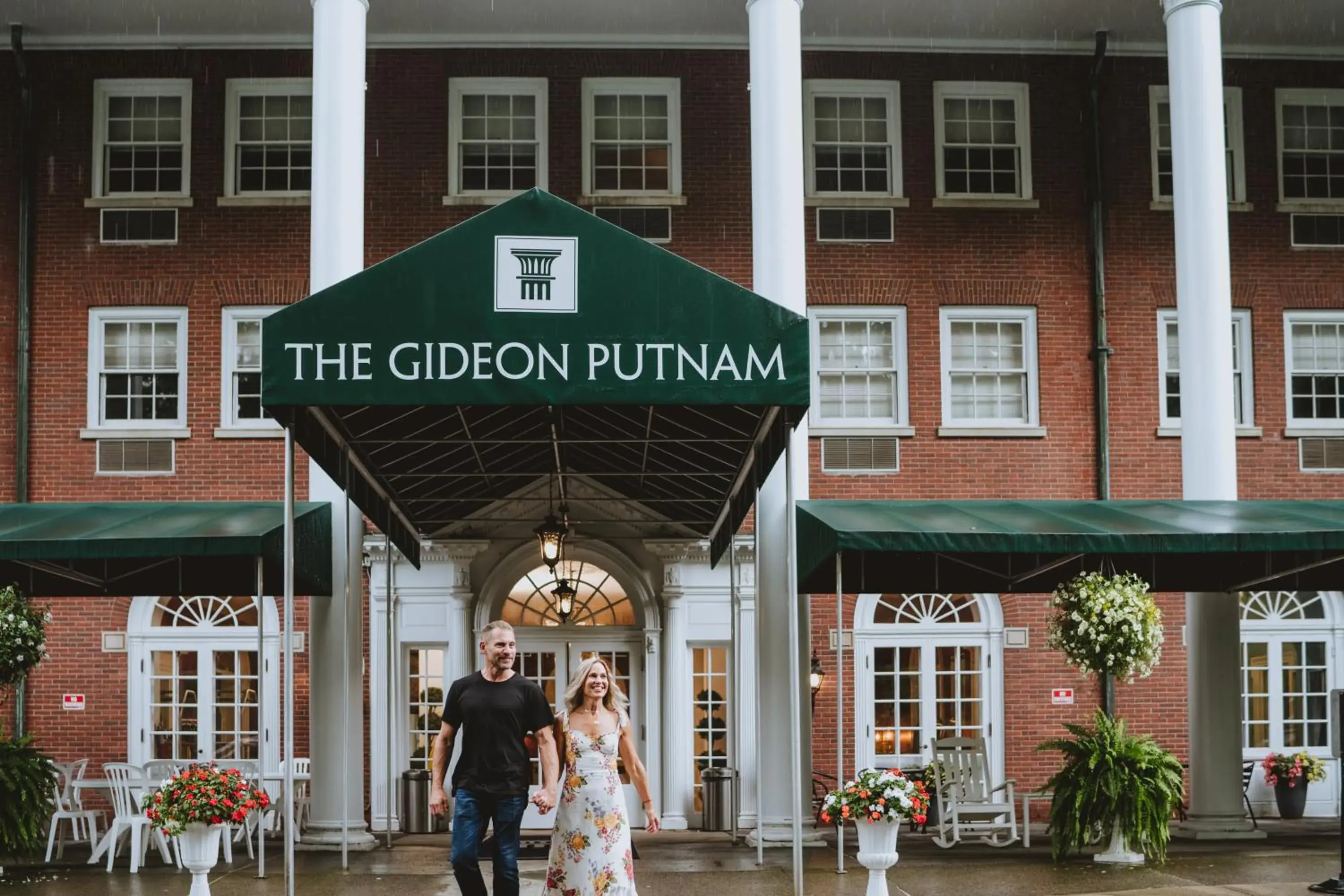 Facade/entrance in Gideon Putnam Resort & Spa Facade/entrance in Gideon Putnam Resort & Spa