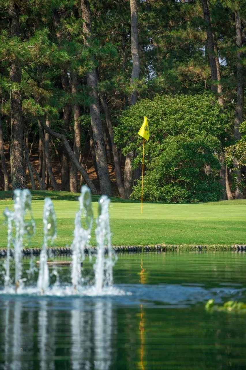 Golfcourse in Phoenix Seagaia Ocean Tower