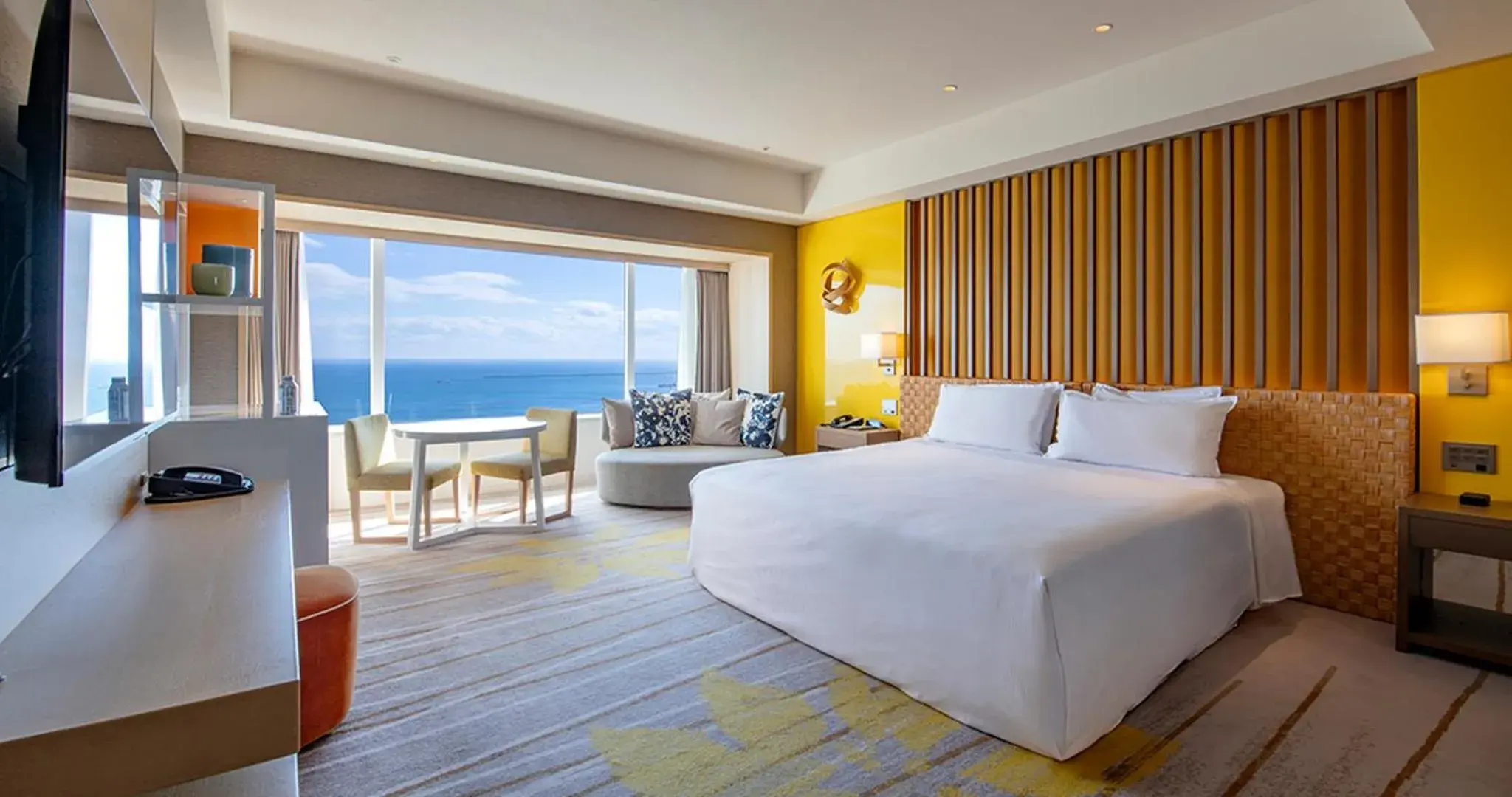 Bed in Phoenix Seagaia Ocean Tower Bed in Phoenix Seagaia Ocean Tower