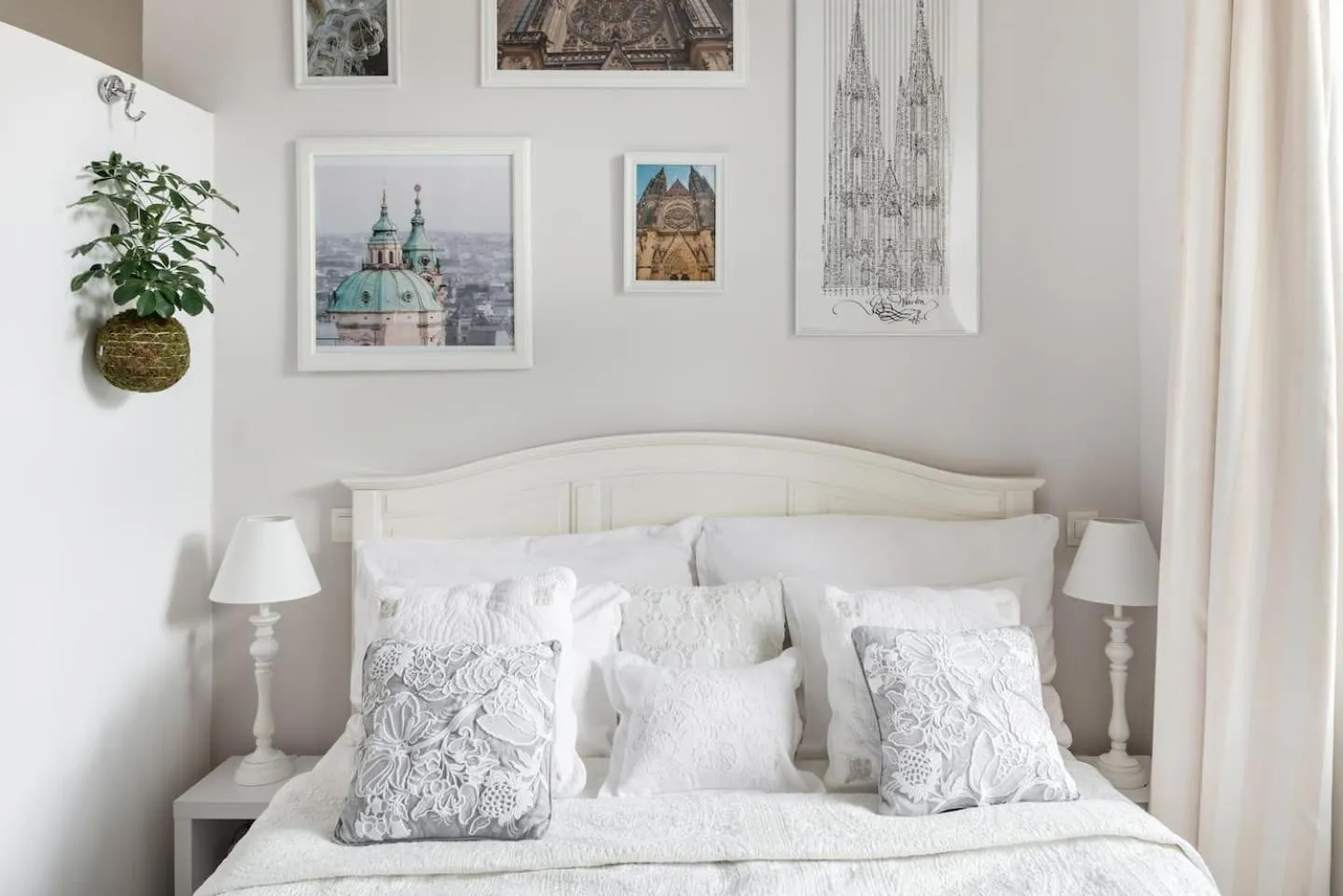 Old Town Square Apartment