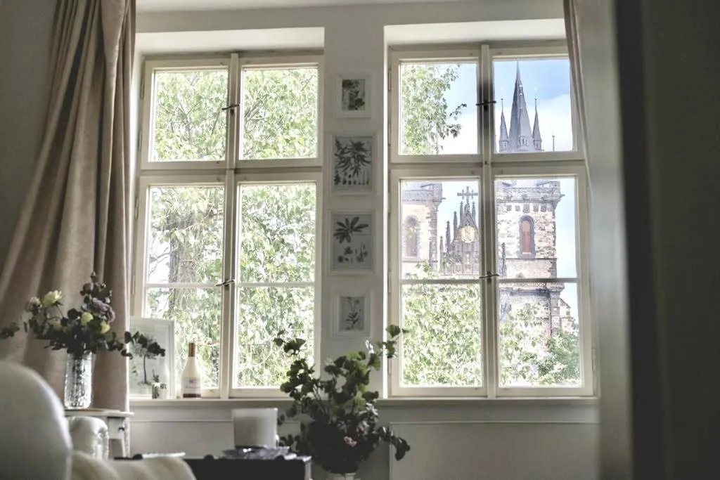 Old Town Square Apartment