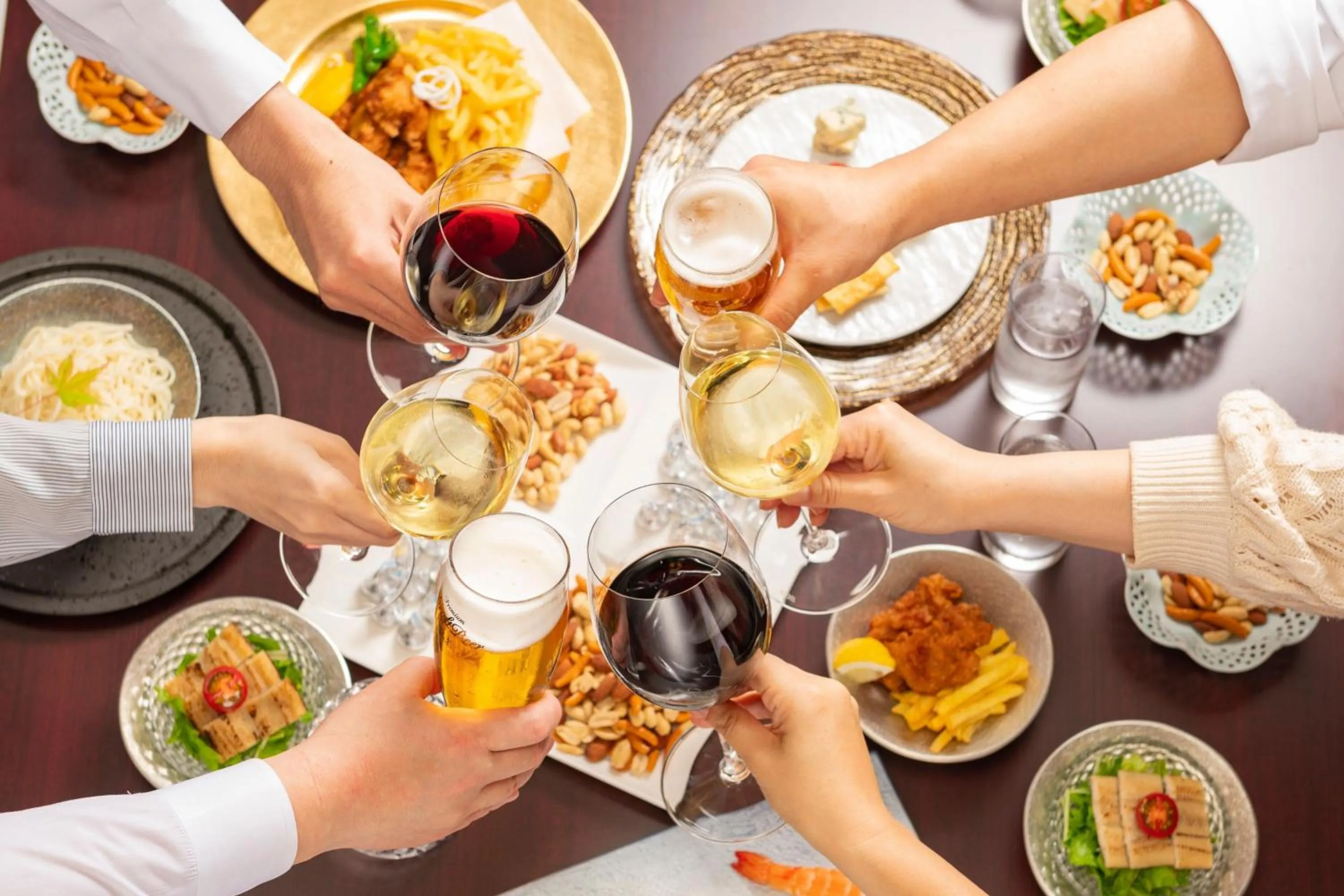 Lounge or bar in Sheraton Grand Hiroshima Hotel