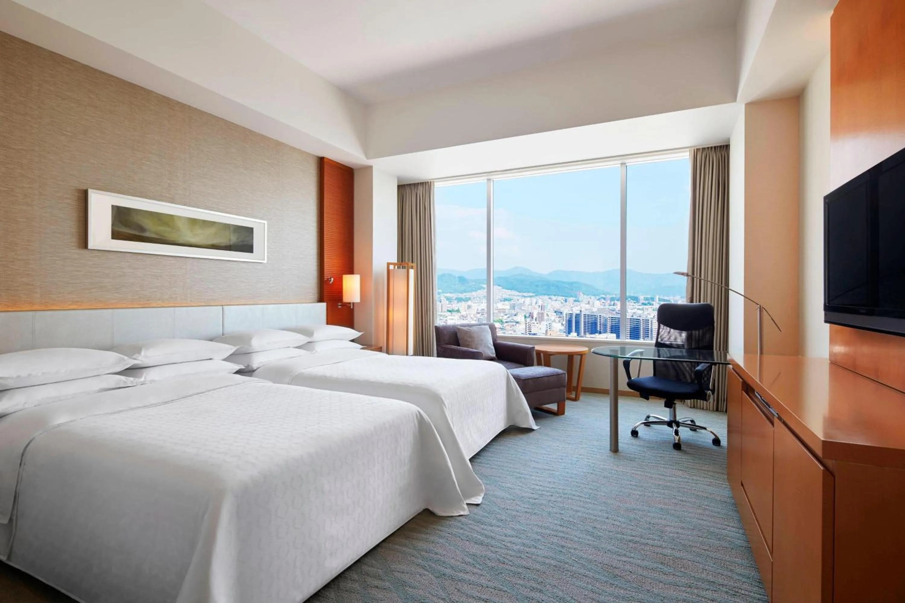 Photo of the whole room, Bed in Sheraton Grand Hiroshima Hotel