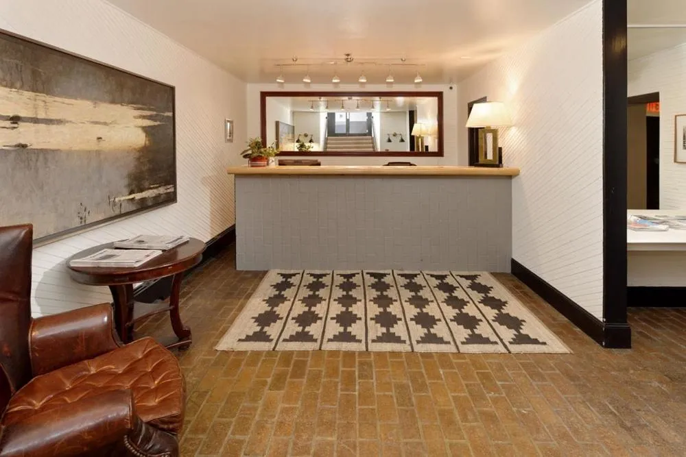 Lobby or reception in Independence Square 304, Stylish Hotel Room with Downtown Views & Great Location
