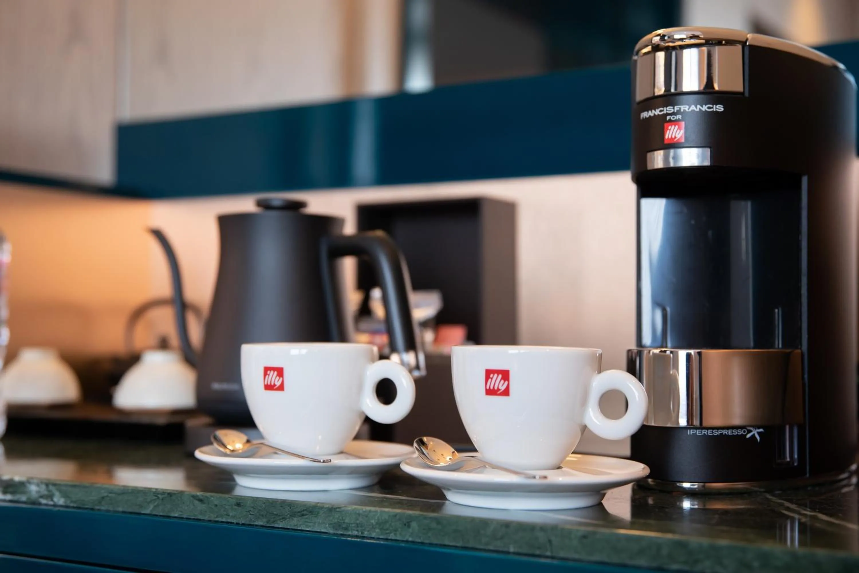 Coffee/tea facilities in The Westin Miyako Kyoto