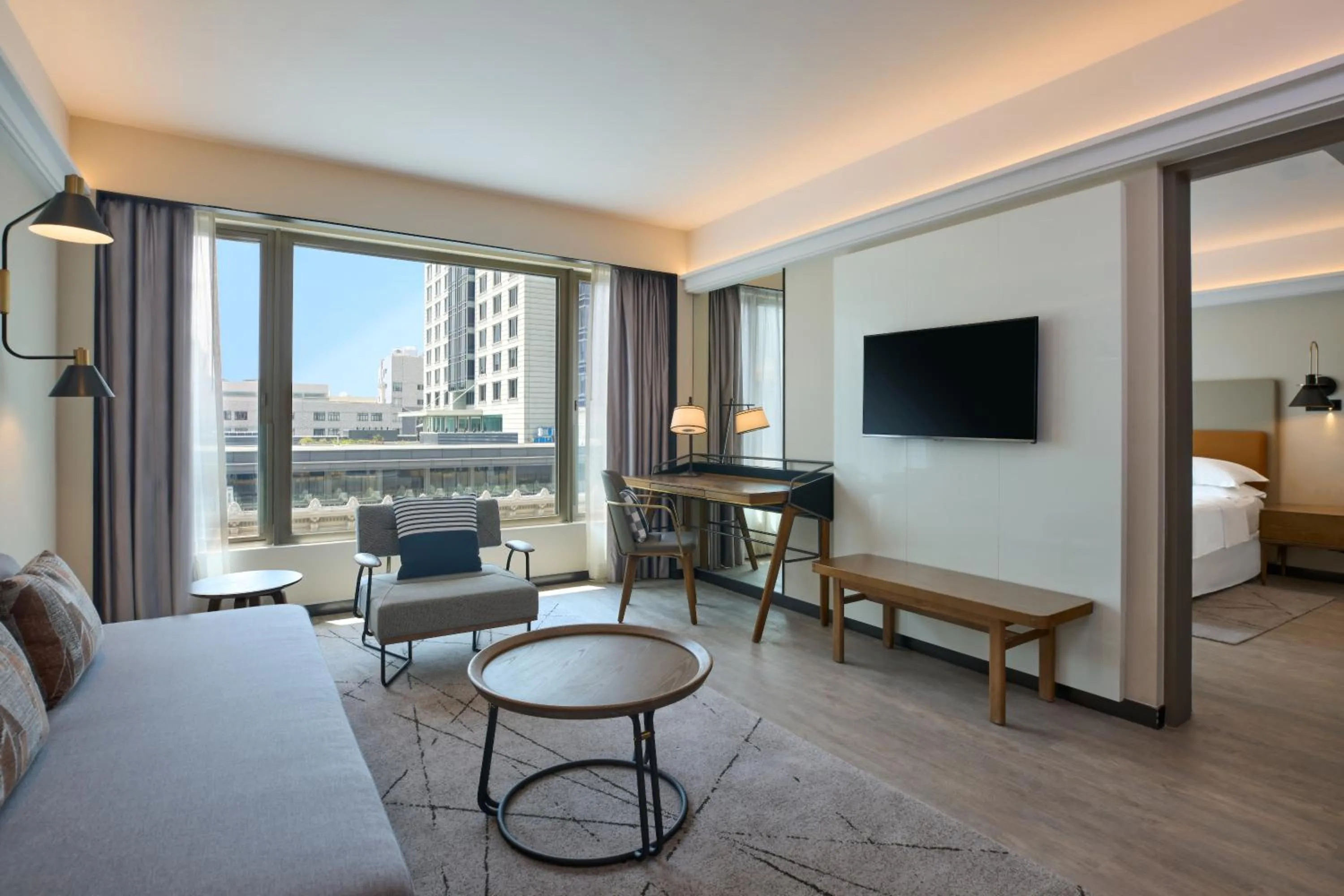 Living room in Sheraton Hong Kong Hotel & Towers