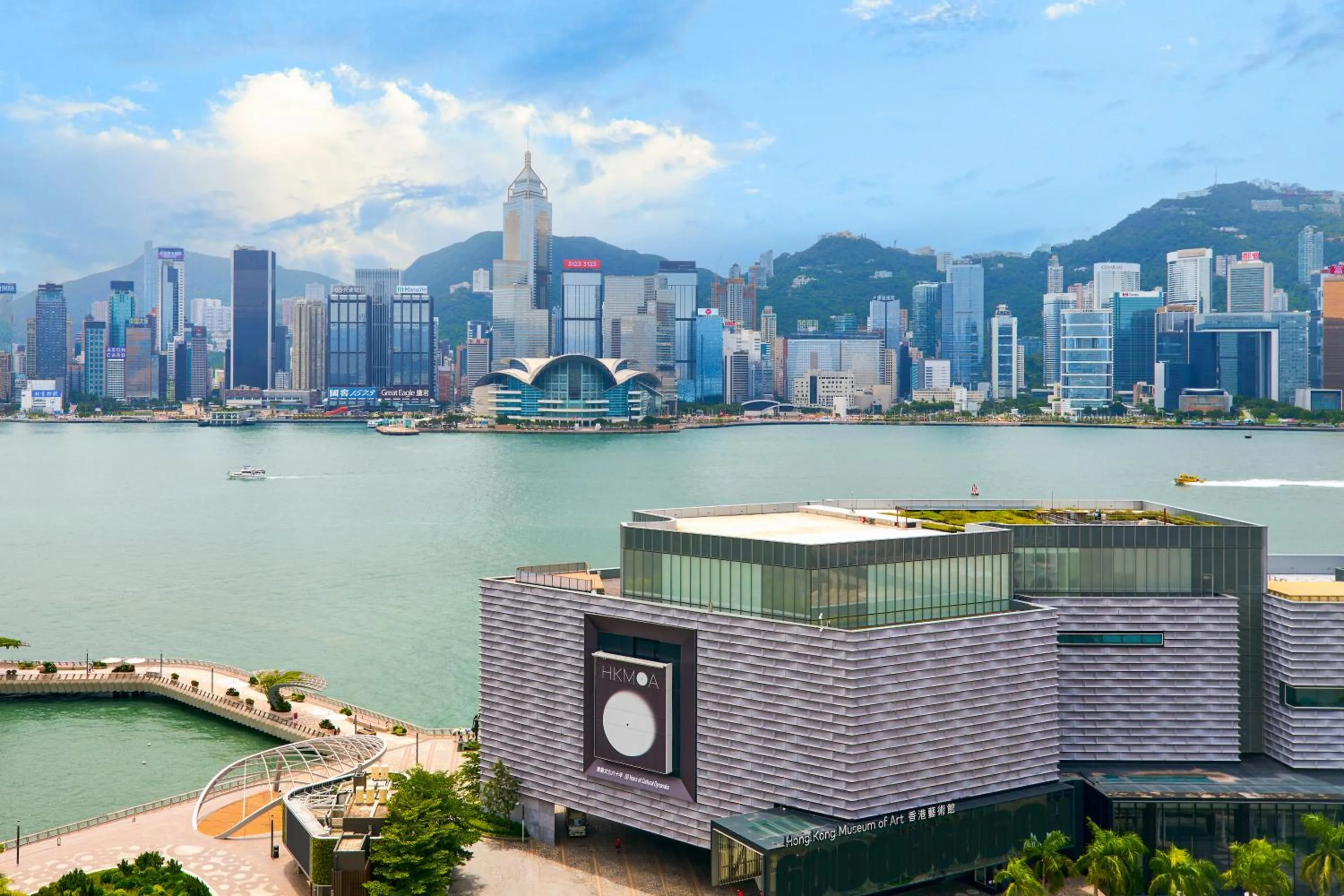 Sea view in Sheraton Hong Kong Hotel & Towers