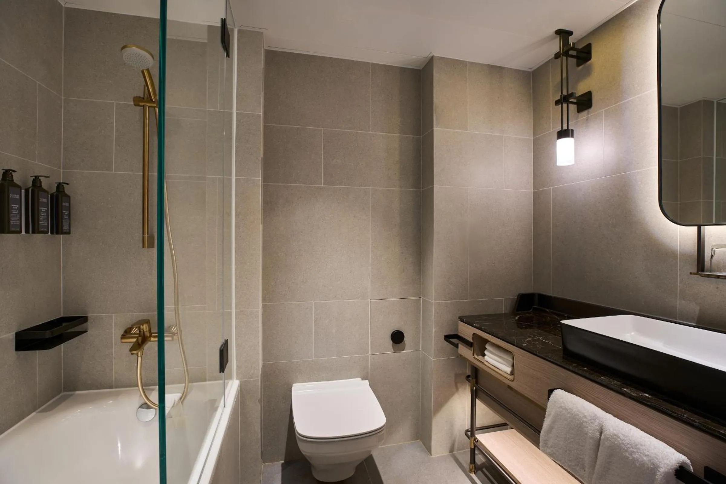 Bathroom in Sheraton Hong Kong Hotel & Towers