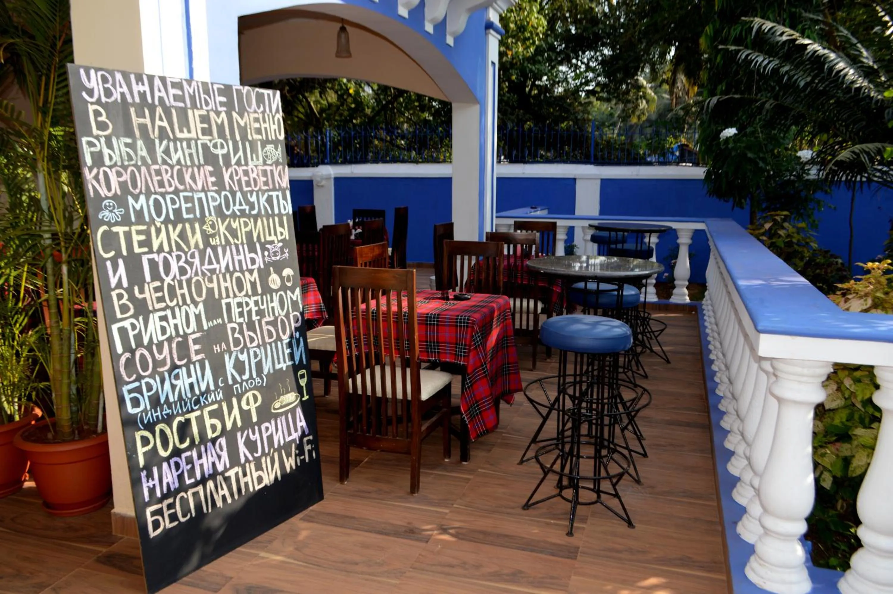 Restaurant/places to eat in Mayflower Beach Resort