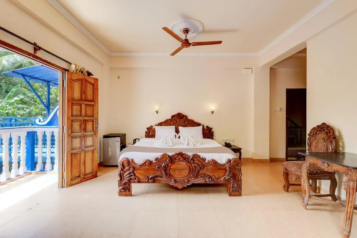 Bed in Mayflower Beach Resort Bed in Mayflower Beach Resort