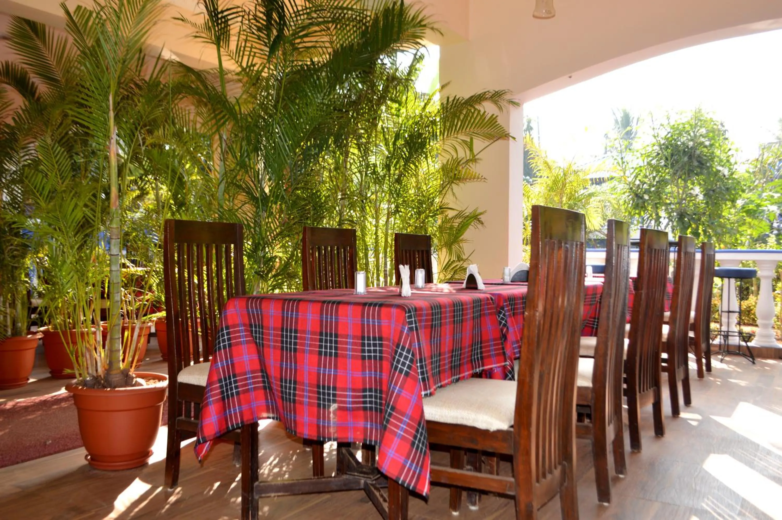 Restaurant/places to eat in Mayflower Beach Resort