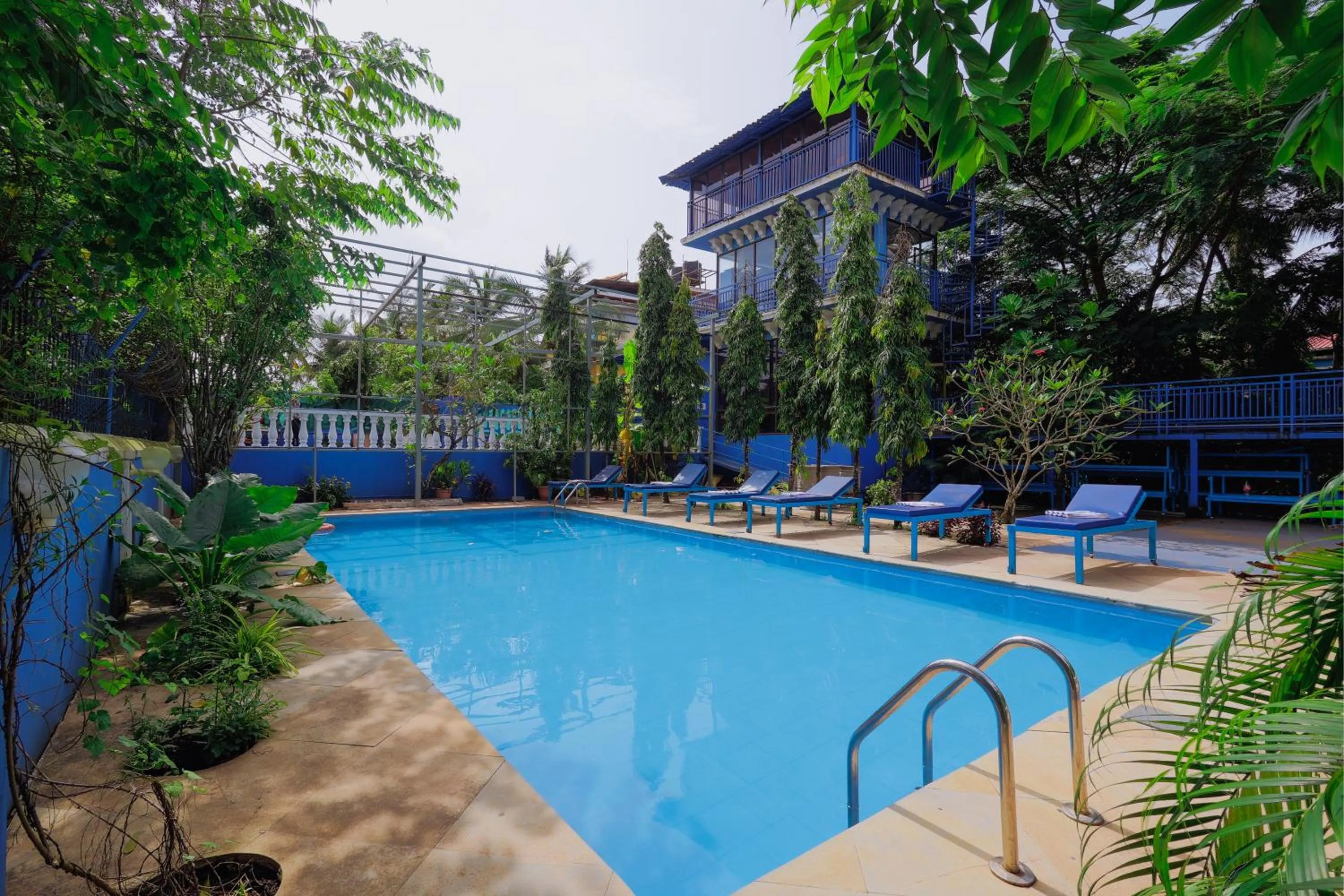 Spring in Mayflower Beach Resort