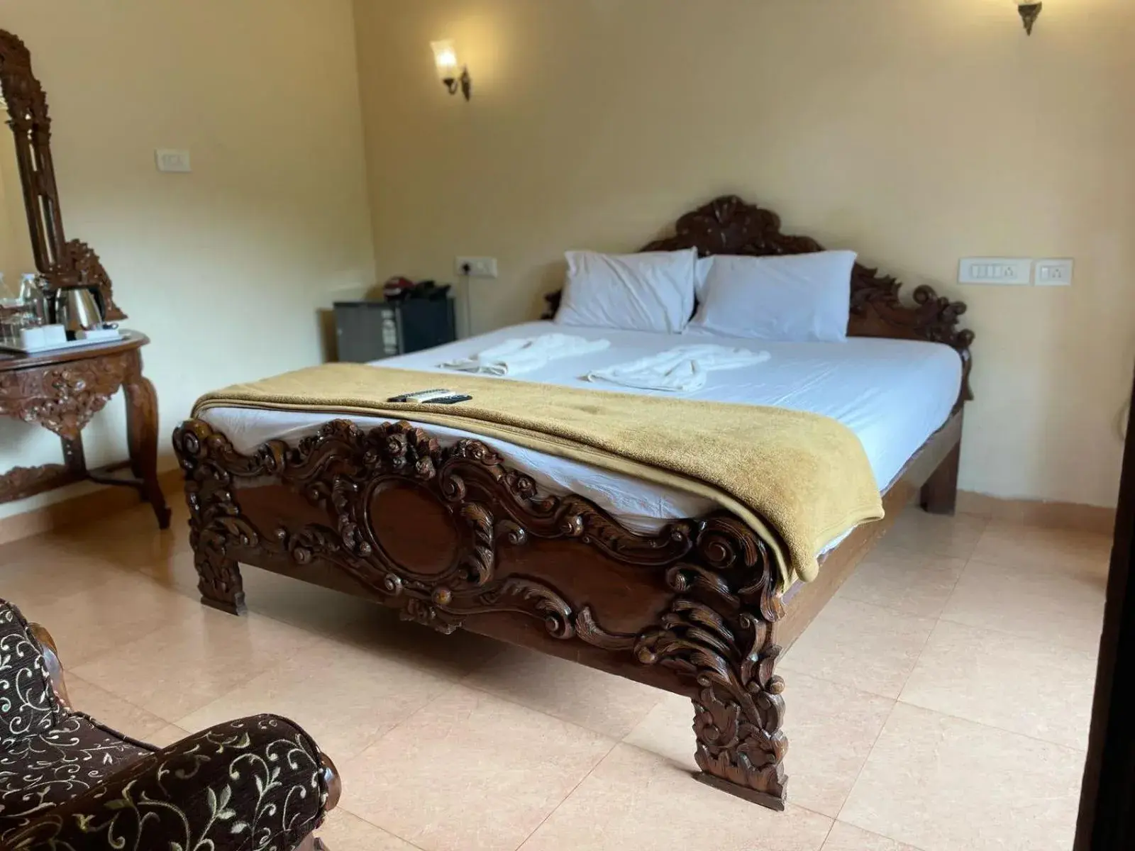 Bed in Mayflower Beach Resort Bed in Mayflower Beach Resort