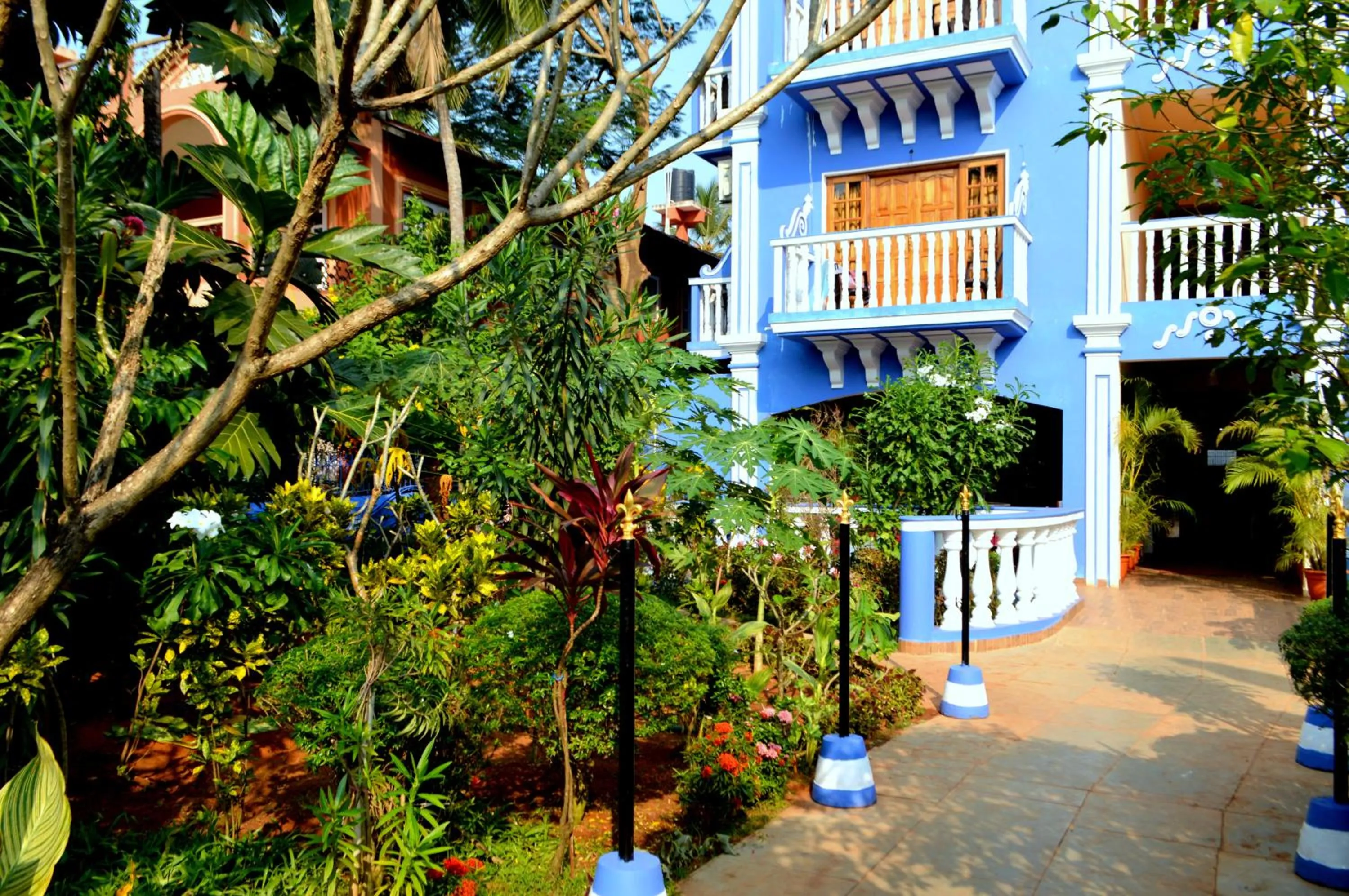 Facade/entrance in Mayflower Beach Resort