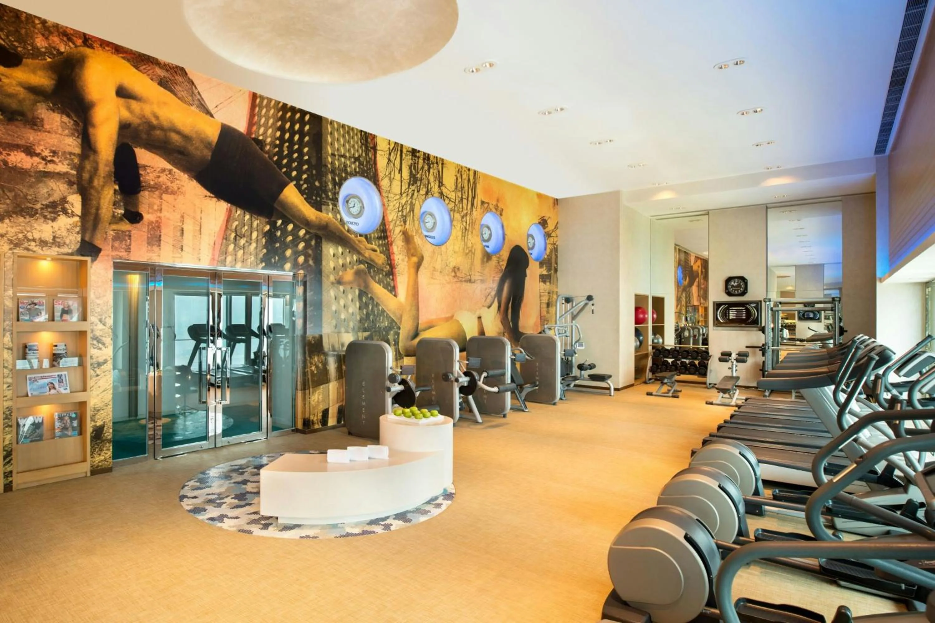 Area and facilities in W Hong Kong