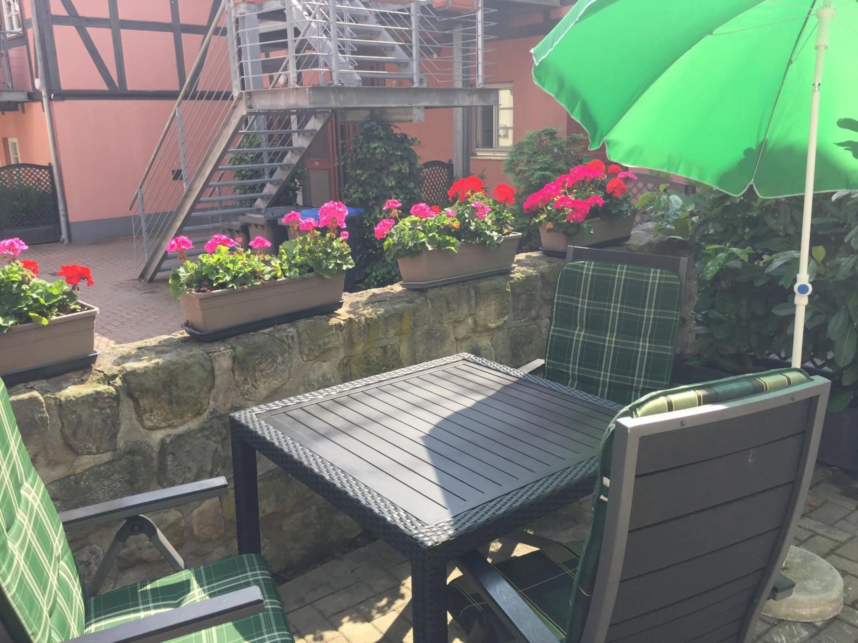 Balcony/Terrace in Urlaub im Fachwerk - Klink